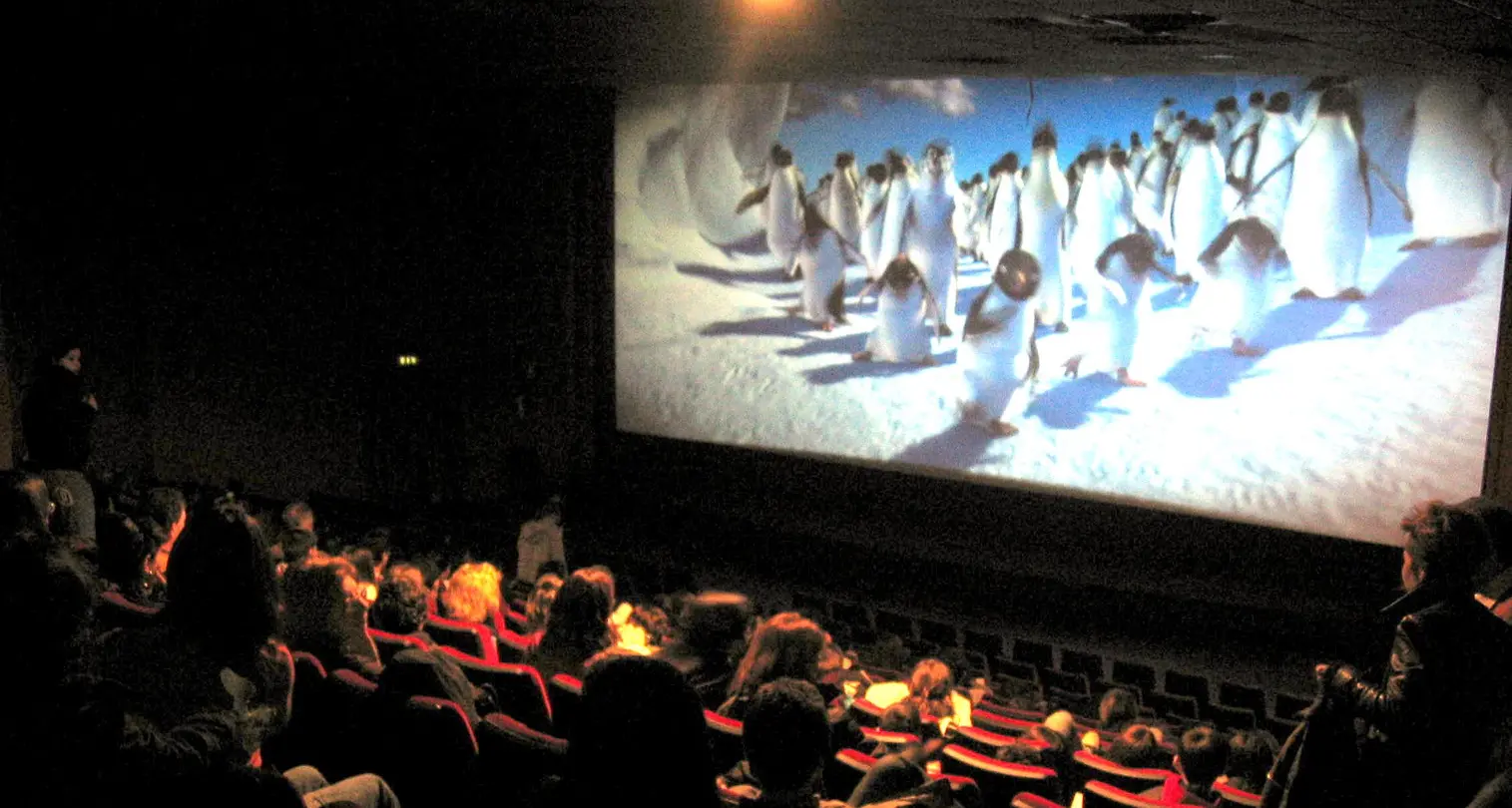 Il Paese che non va al cinema e come intervenire