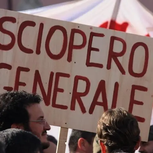 Sciopero generale: “La luna è ancora rossa”