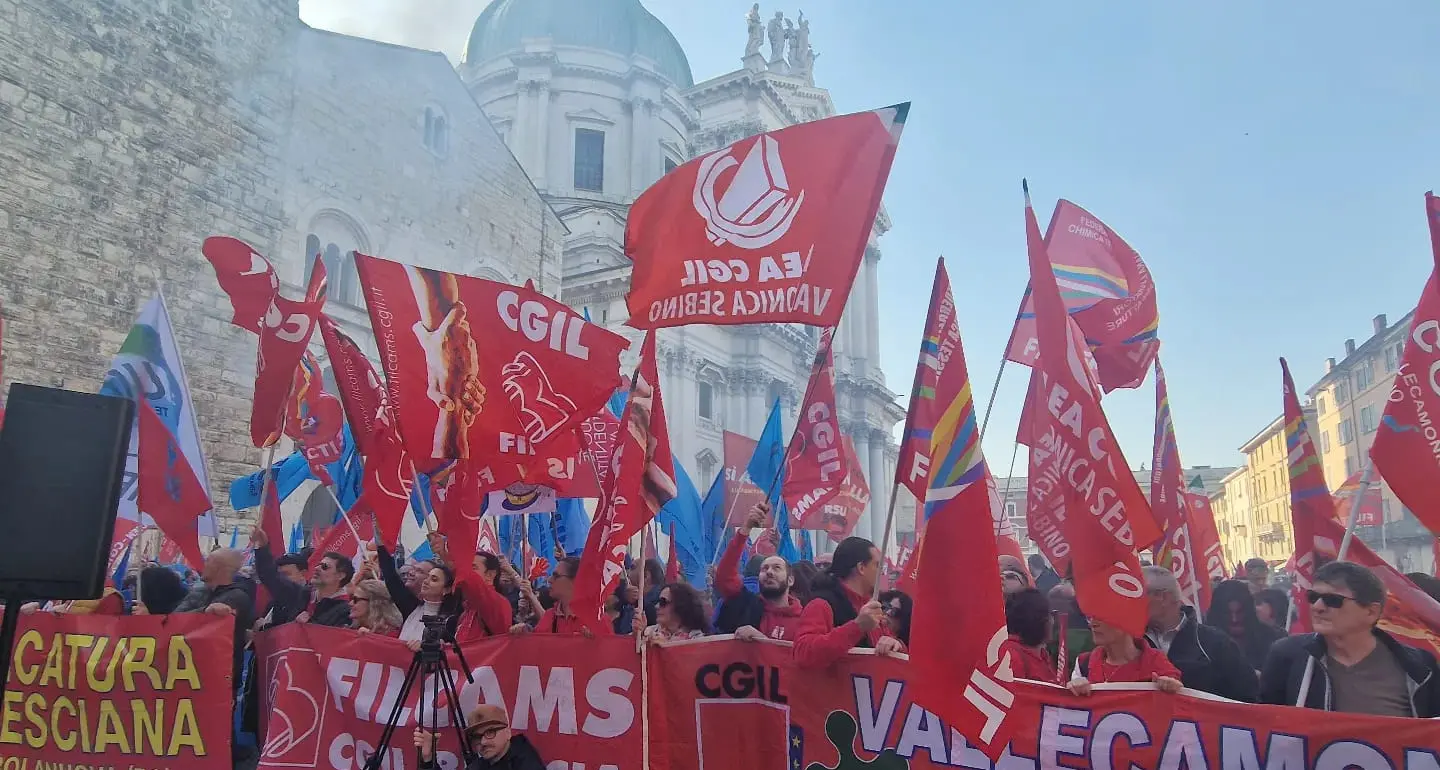 L’Italia in mobilitazione è quella di Cgil e Uil