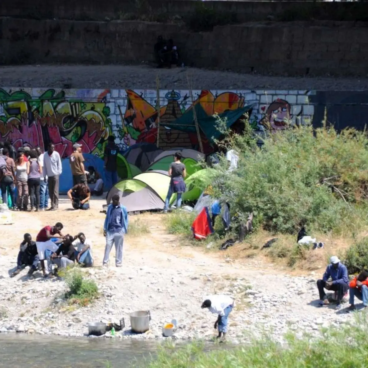 Ventimiglia, la promessa di accoglienza diventa uno sgombero