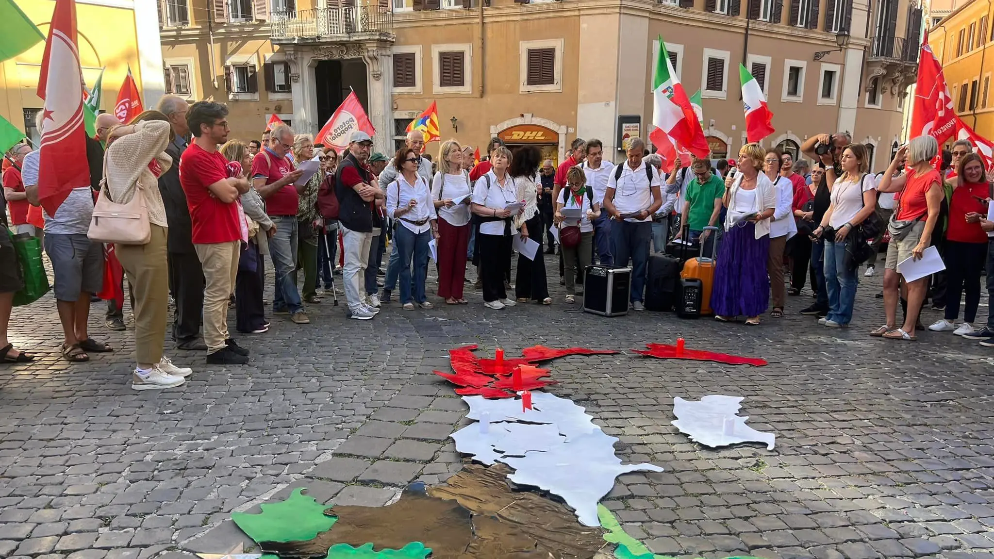 In piazza per l’unità dell’Italia