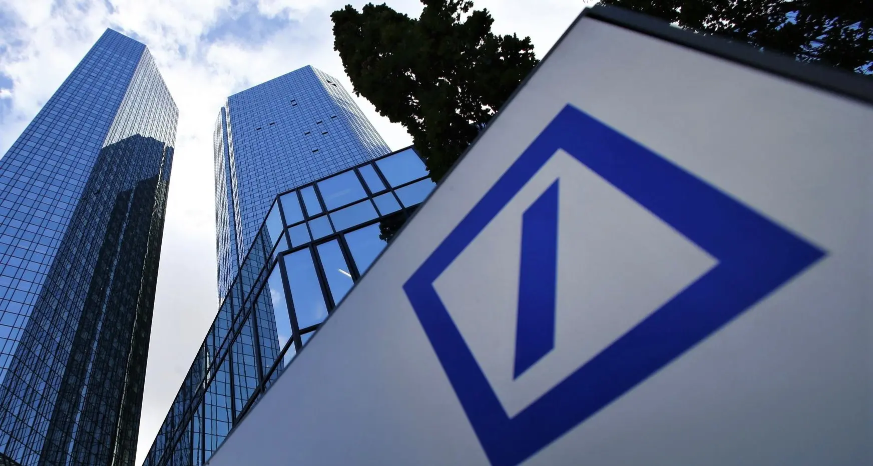 Sindacati bancari interrompono trattative con Deutsche Bank