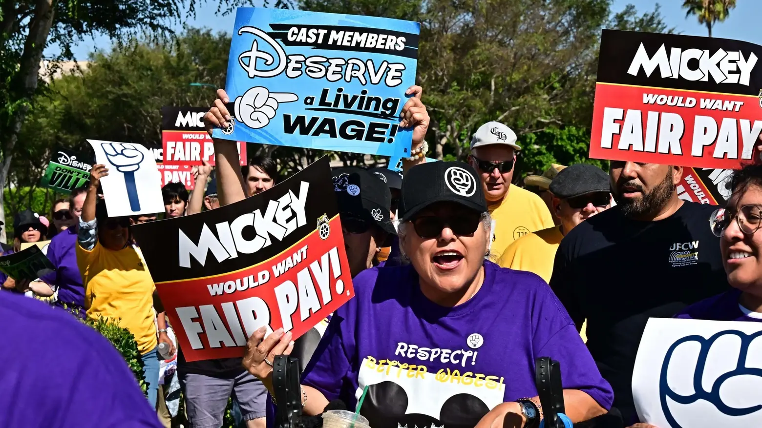Giù dalla giostra, i lavoratori Disney votano per lo sciopero
