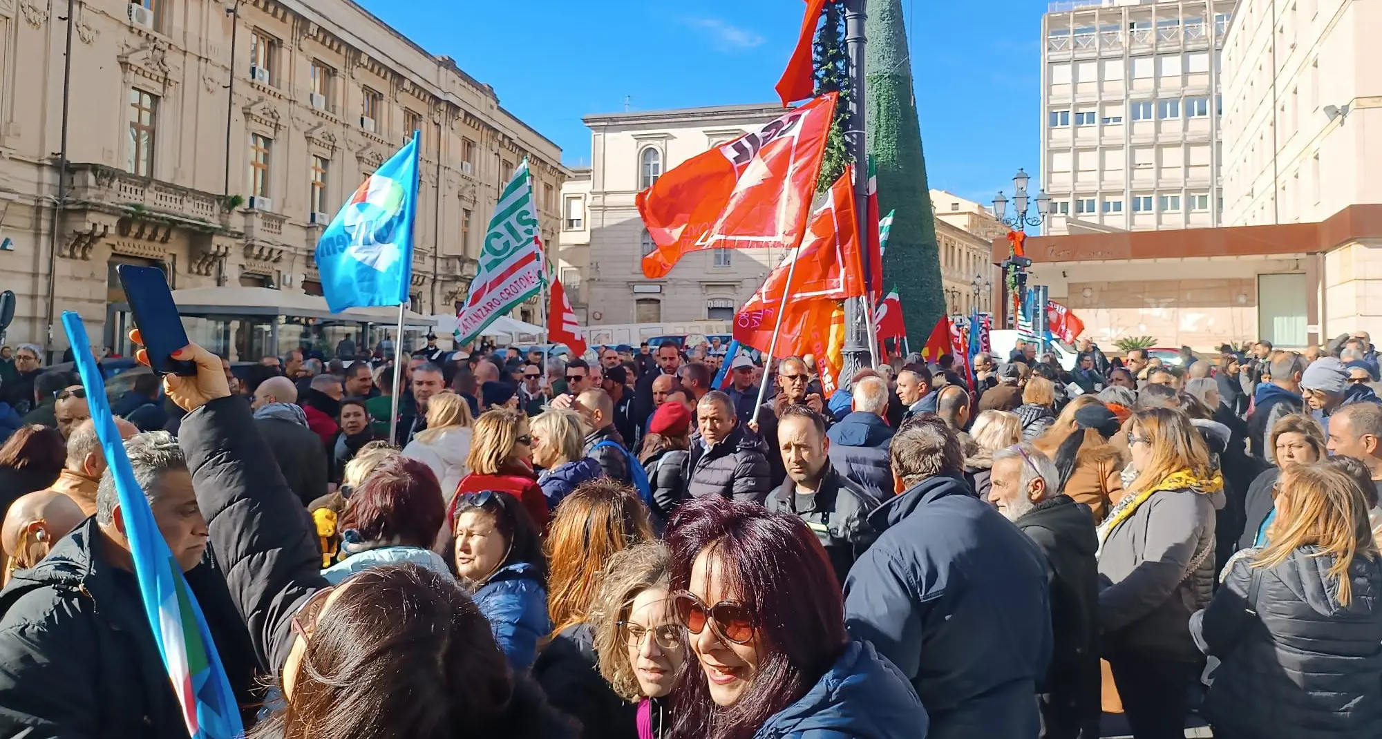 Calabria, tirocinanti. Sindacati: “Promesse più che fatti”