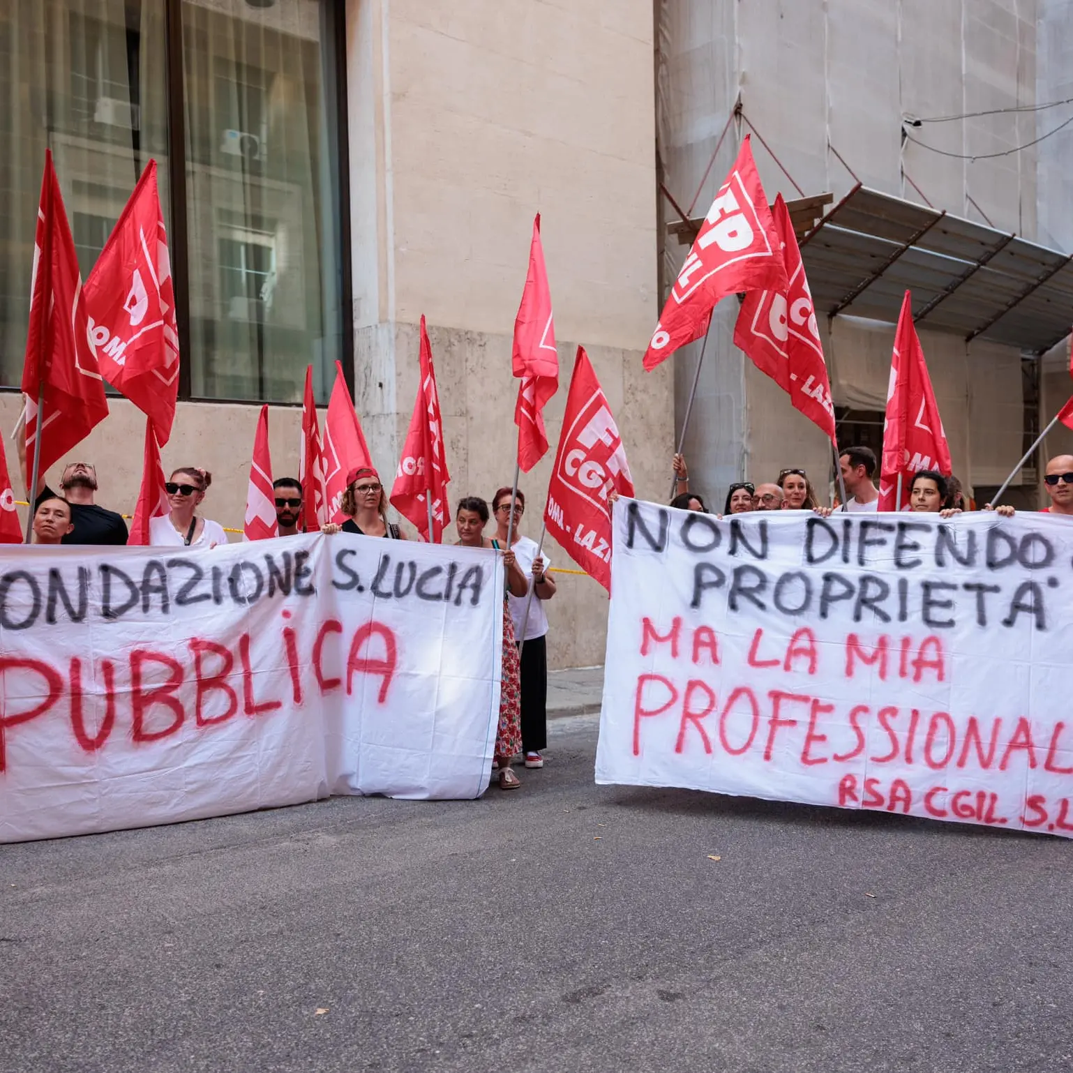 Fondazione Santa Lucia, personale in stato di agitazione