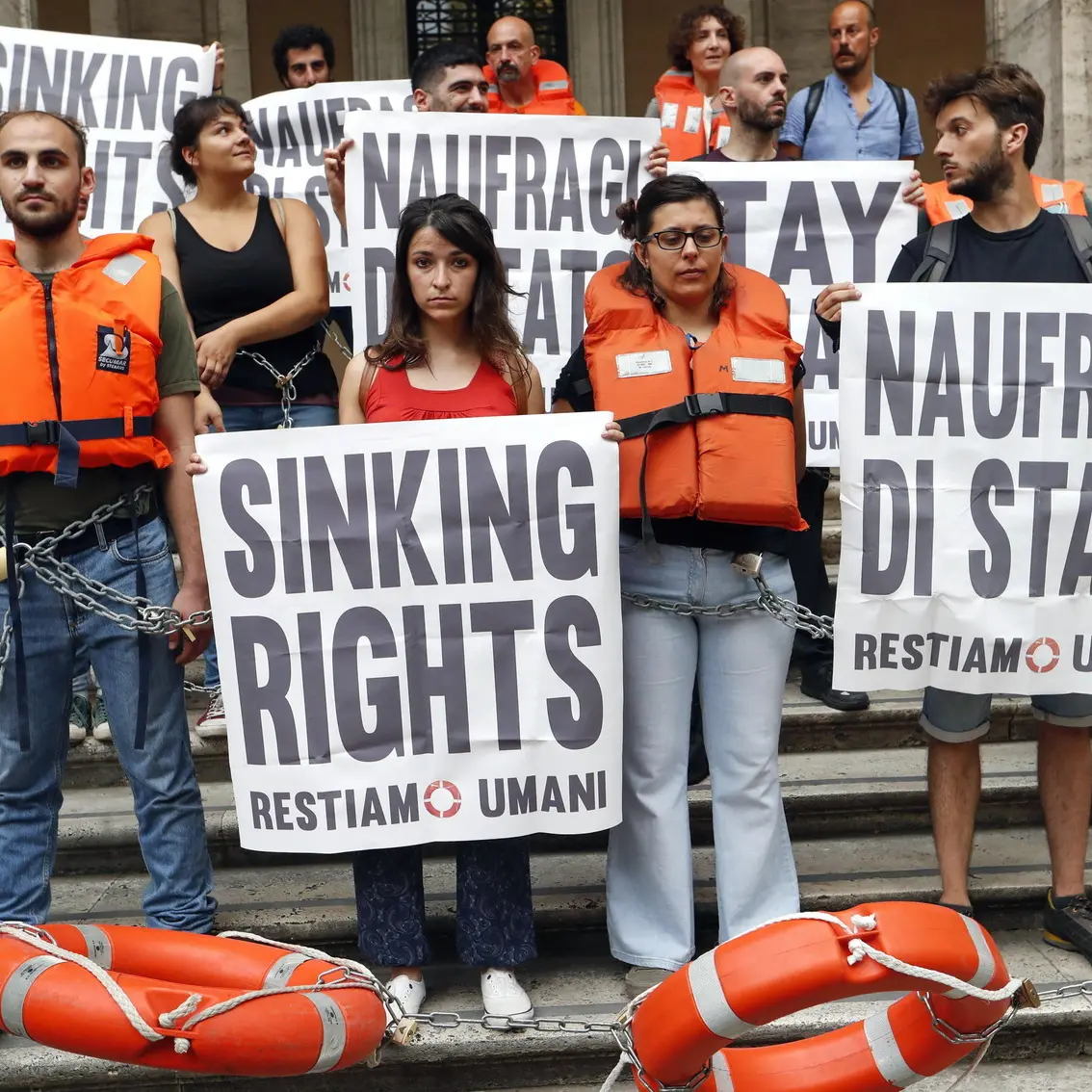 Naufragi “ricchi” e naufragi “poveri”