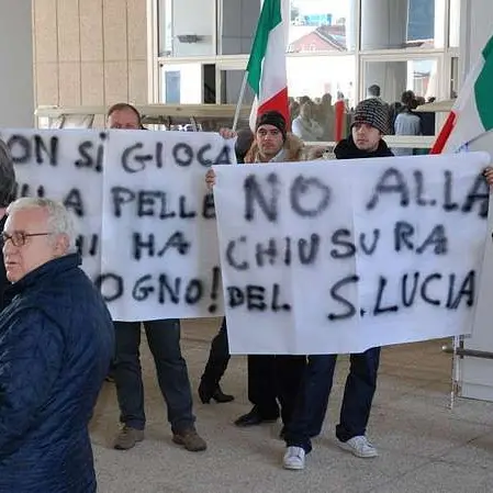 A Roma una fiaccolata per salvare il Santa Lucia