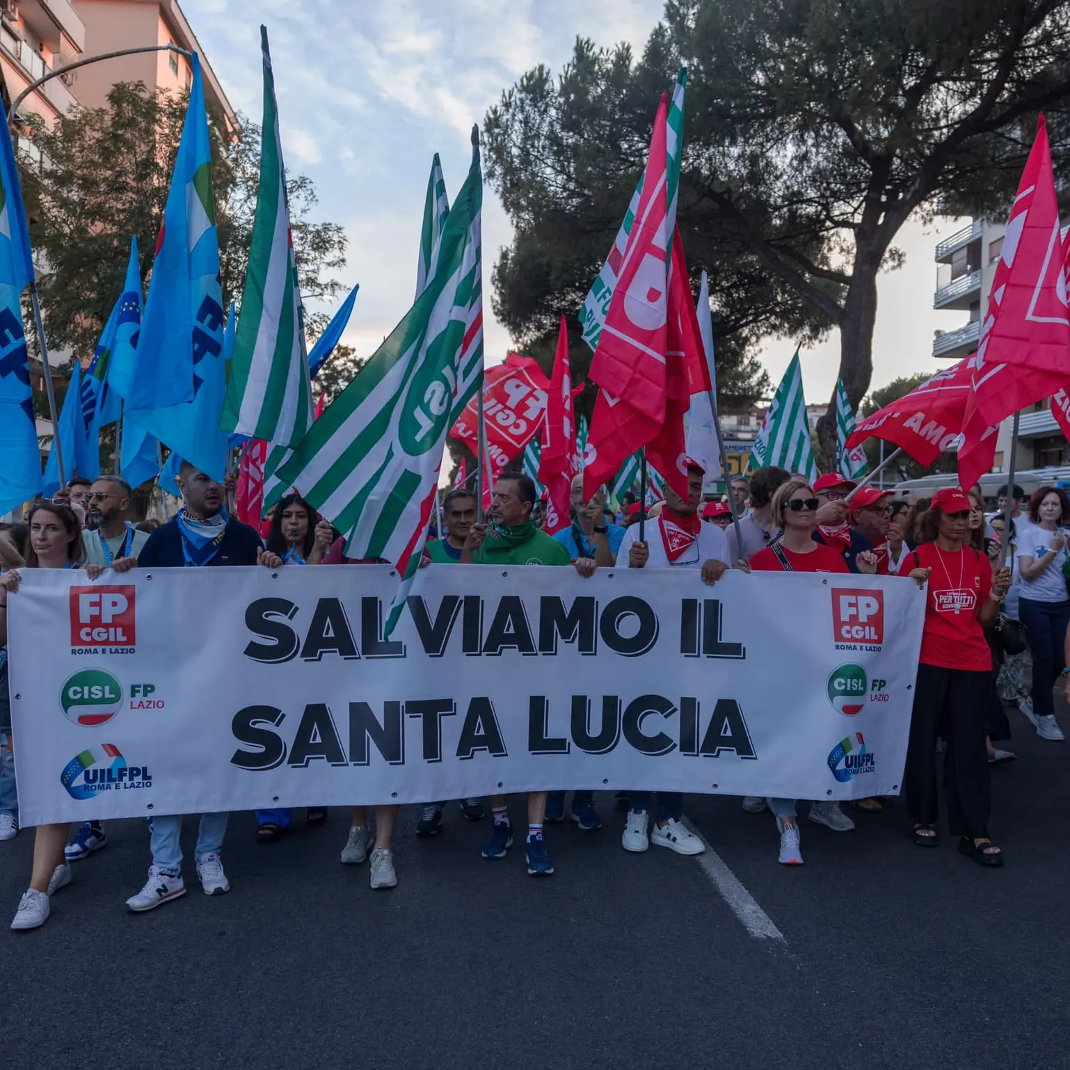 “Salviamo il Santa Lucia”