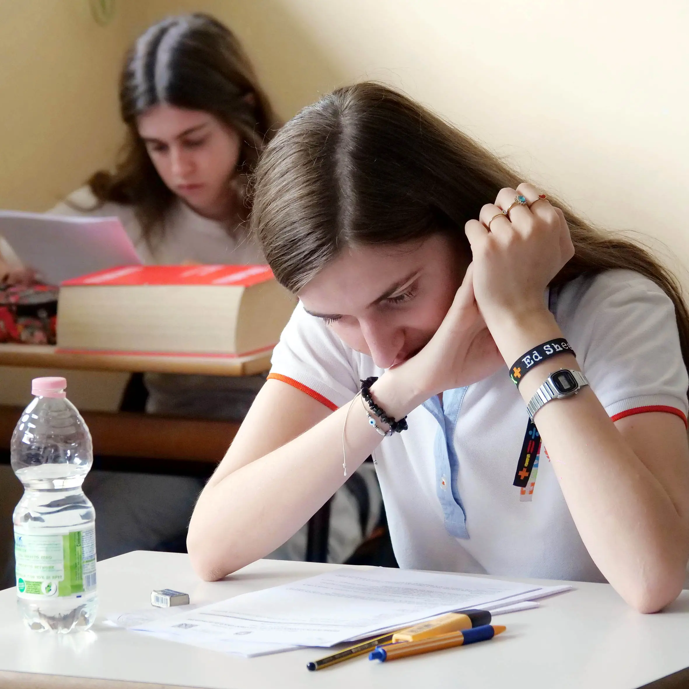 Superiori in quattro anni? Una scuola col segno meno