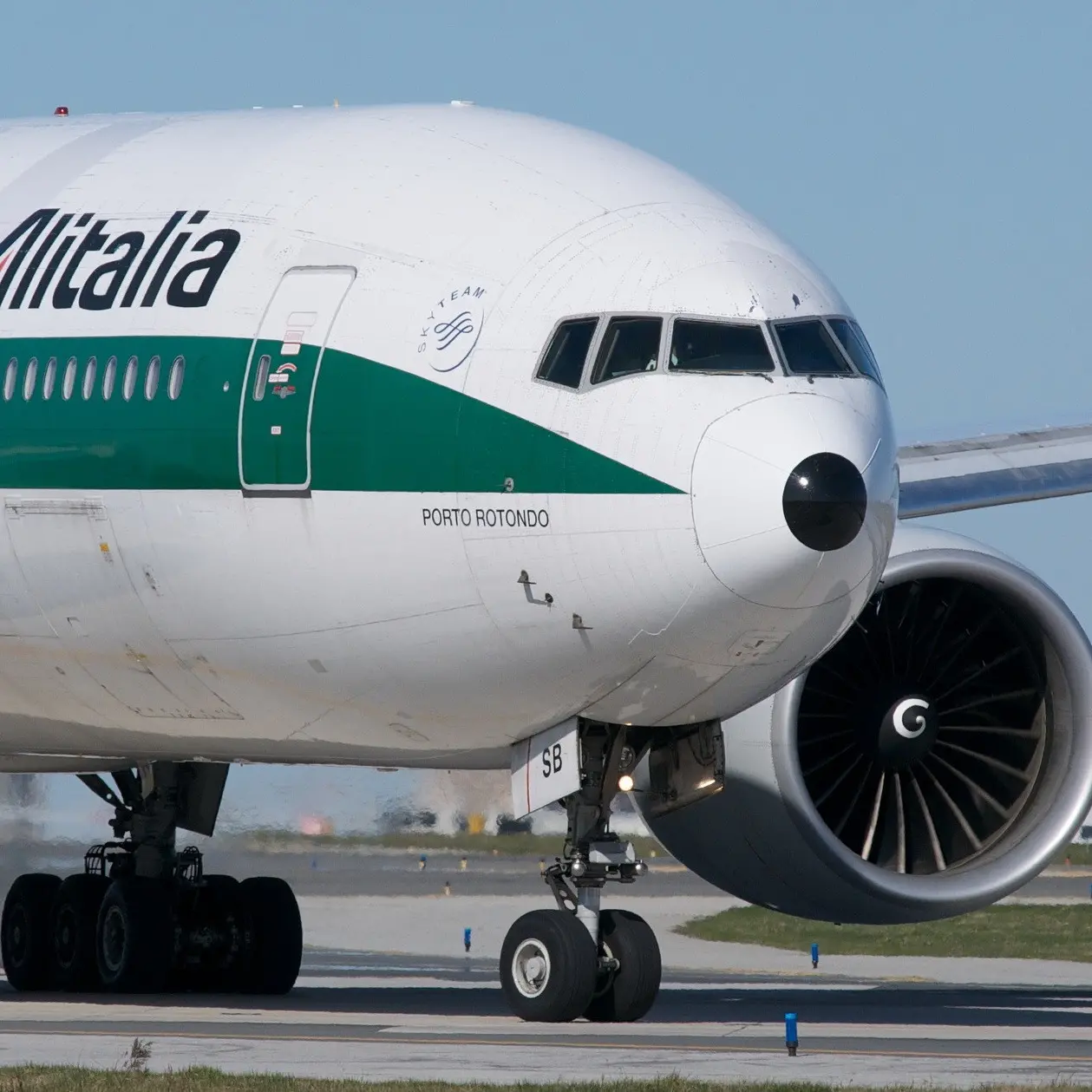 Bloccati i licenziamenti collettivi in Alitalia