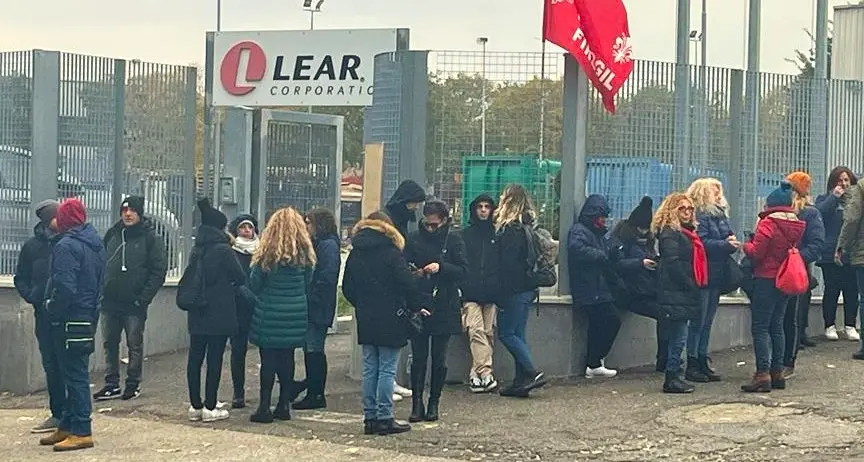 Lear, sindacati: ancora nessuna reindustrializzazione