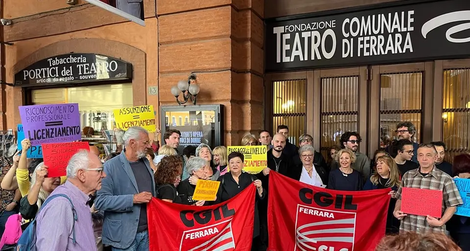 Ferrara, Teatro Comunale: la sindacalista Morena “licenziata” dopo 30 anni