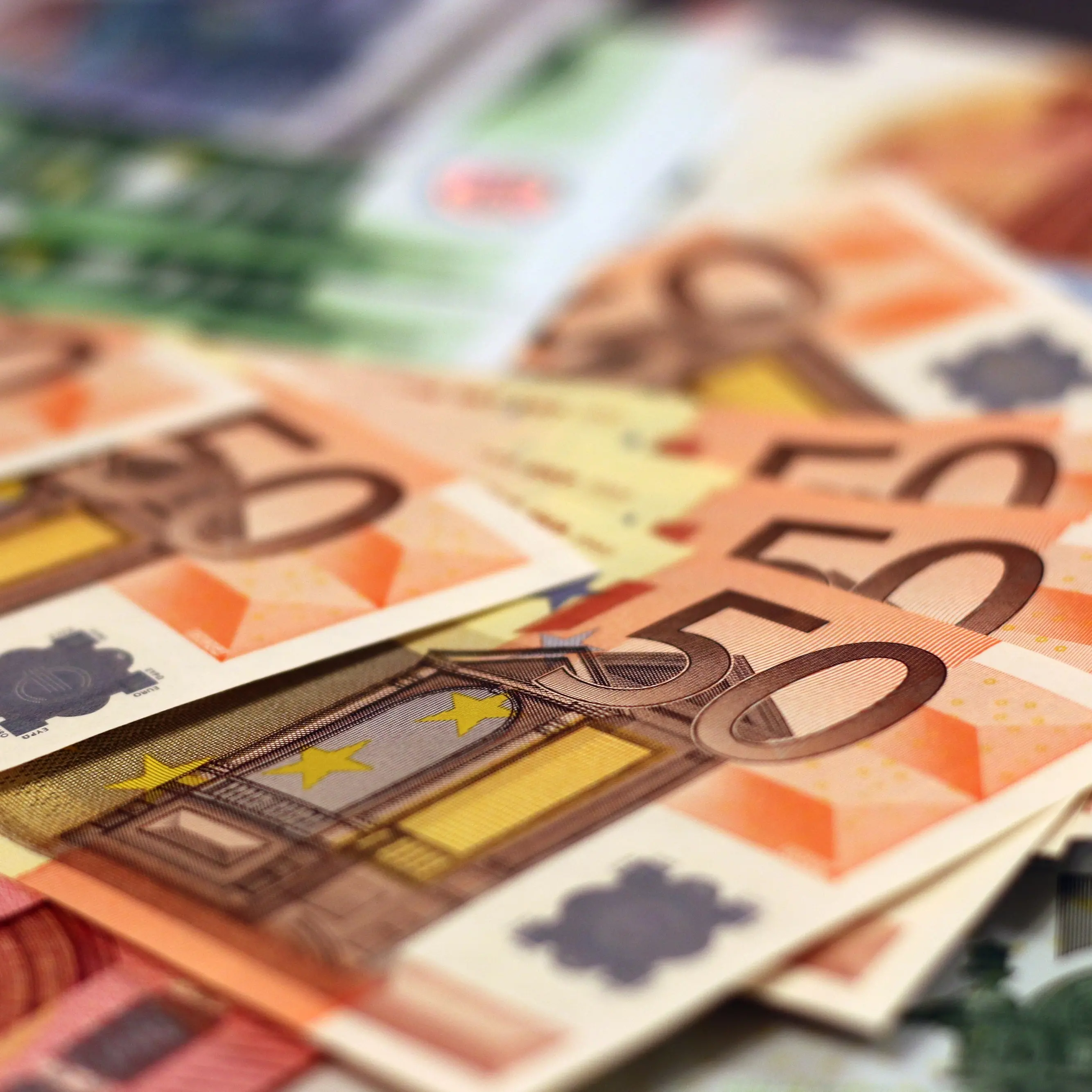 Gli italiani vogliono tassare la grande ricchezza