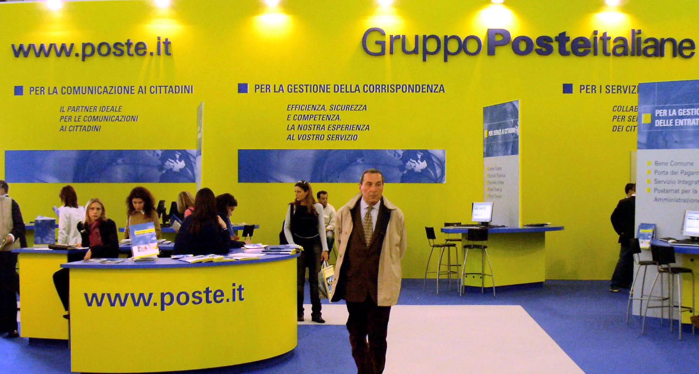 Poste, Cgil e Slc: No a rinuncia servizio universale