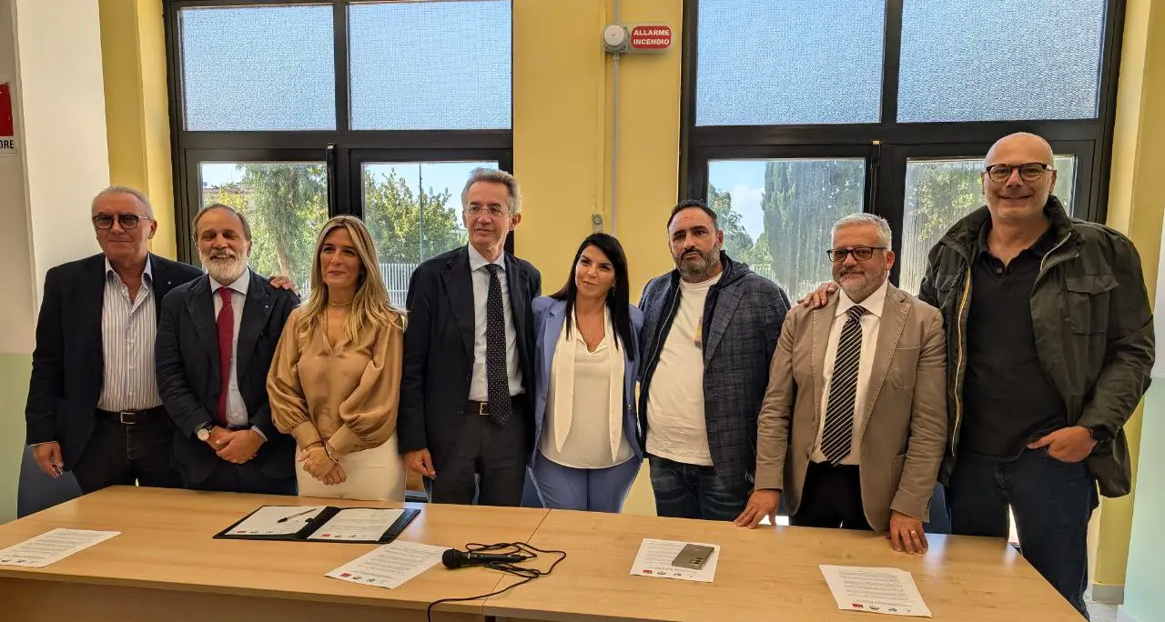 Napoli, protocollo Cgil e Comune su legalità e sicurezza