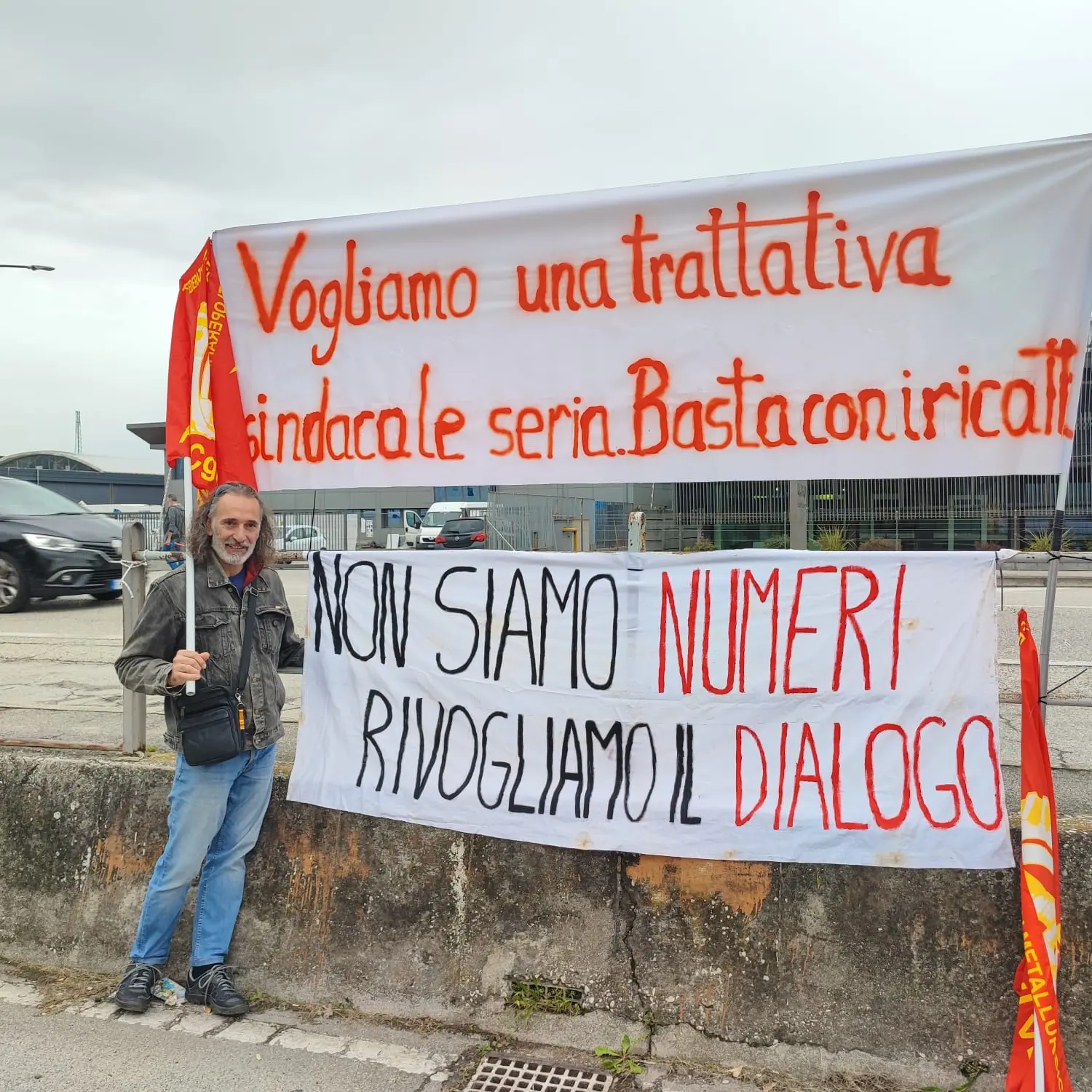 Padova, alla Zilmet continua la protesta: “Basta ricatti”