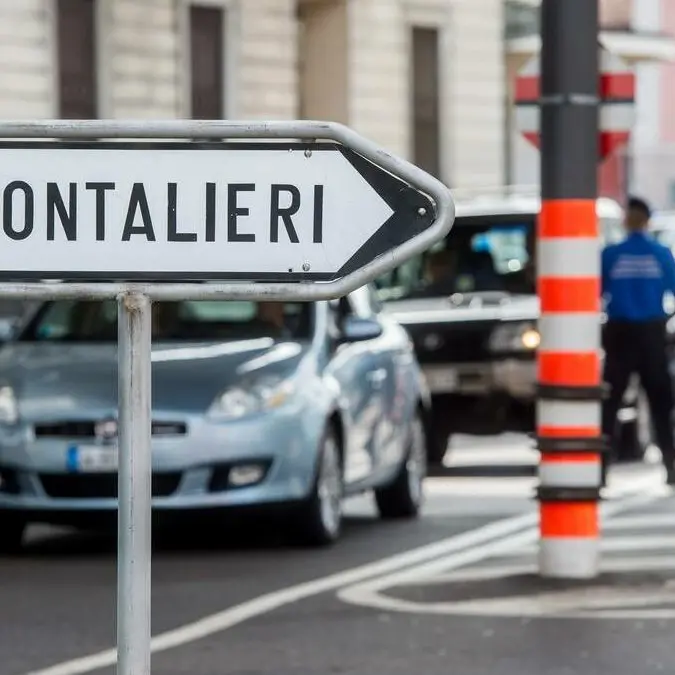 Frontalieri, sindacati: bene la nuova tassazione