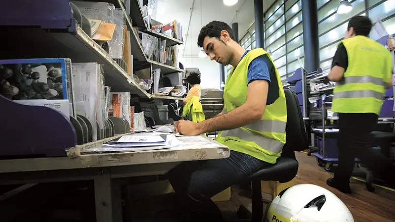 Poste italiane, una battaglia di civiltà