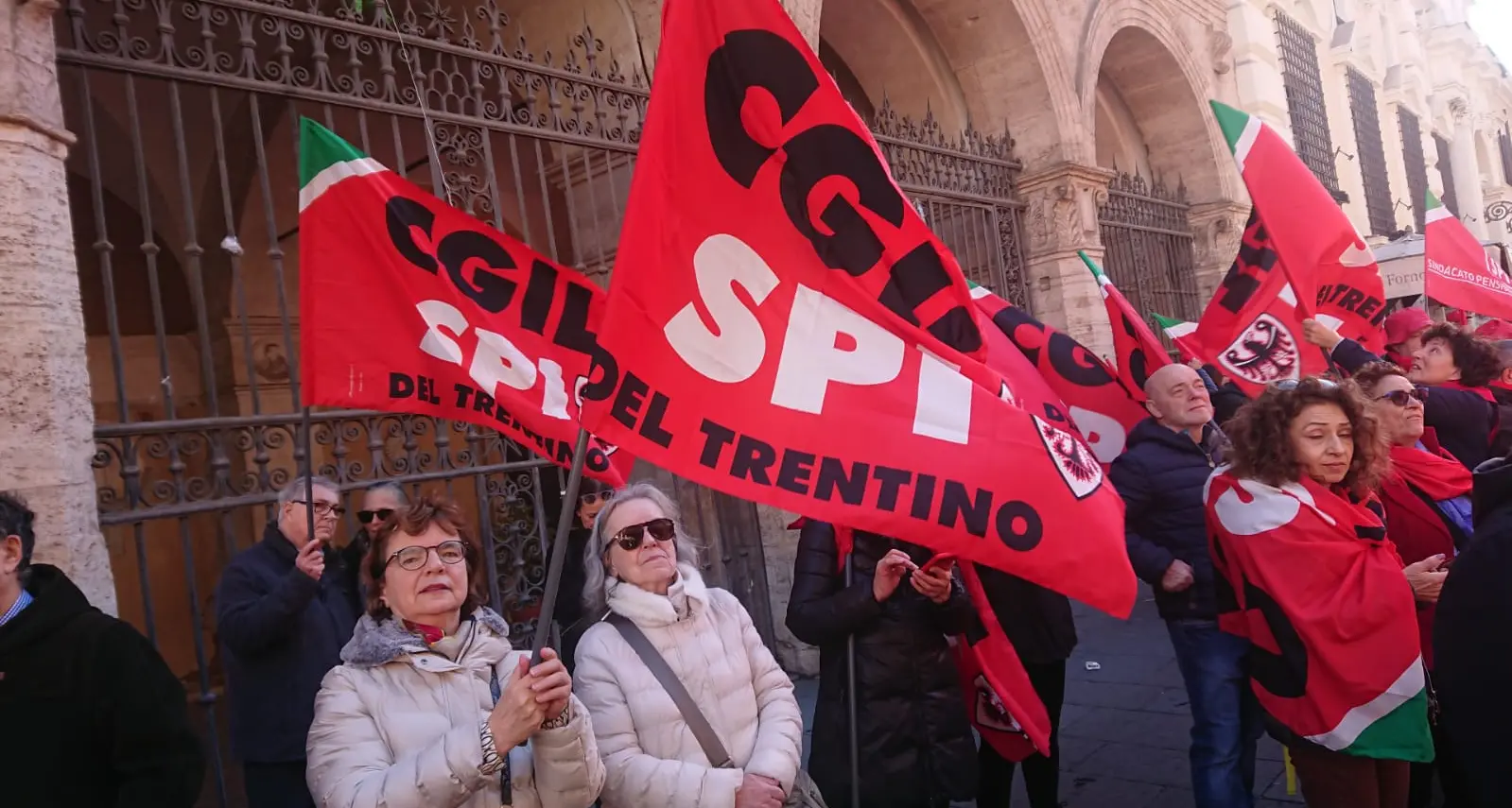 Trento, Spi Cgil in piazza 29 ottobre: basta tagli alla sanità pubblica