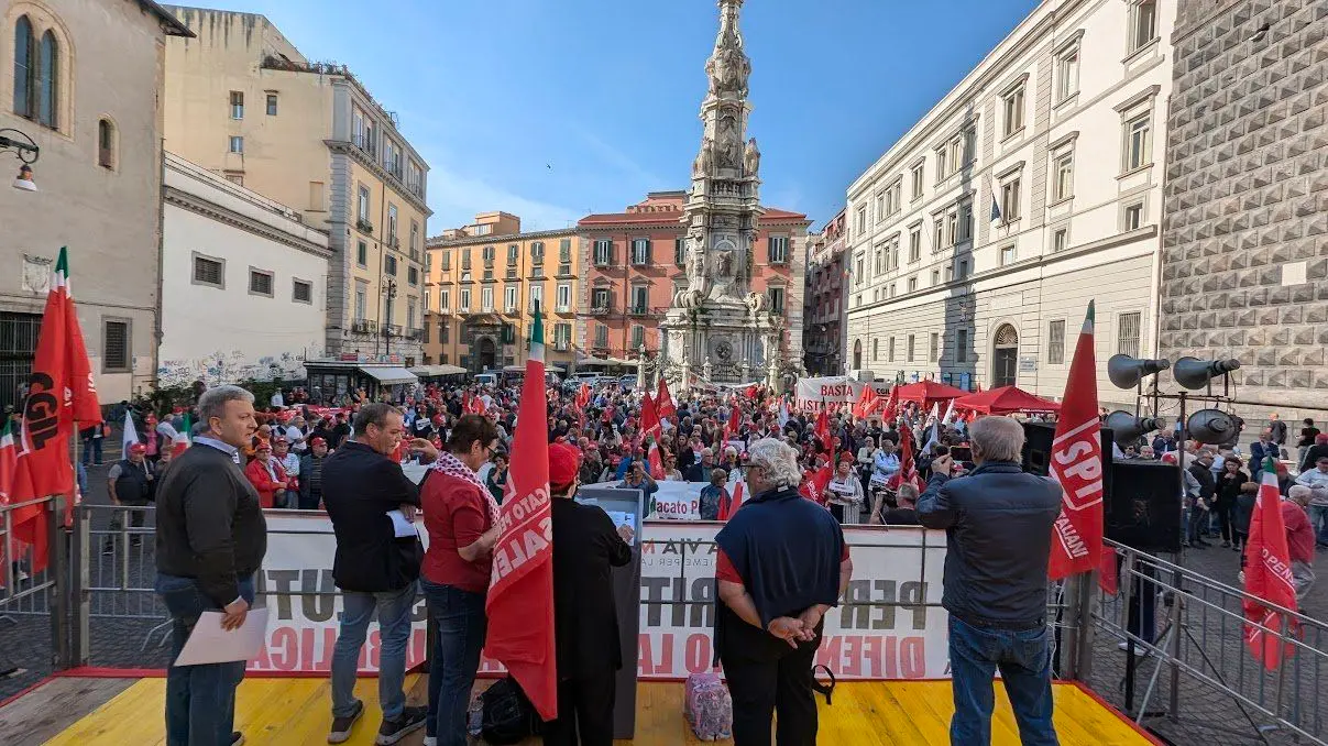 manifestazione spi napoli