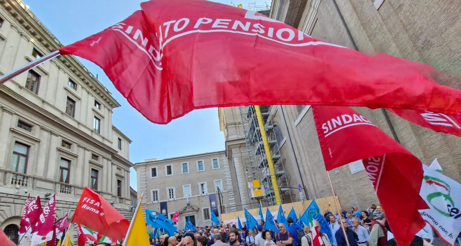 La piazza Spi e Flc Cgil a Udine il 31 ottobre