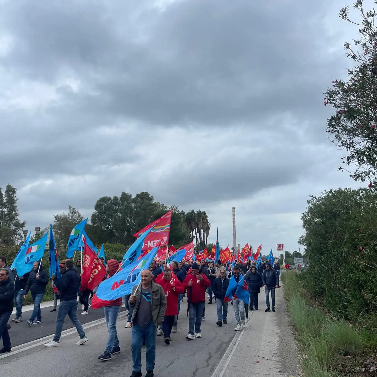 Adesione totale allo sciopero dei lavoratori Versalis di Ragusa e Priolo