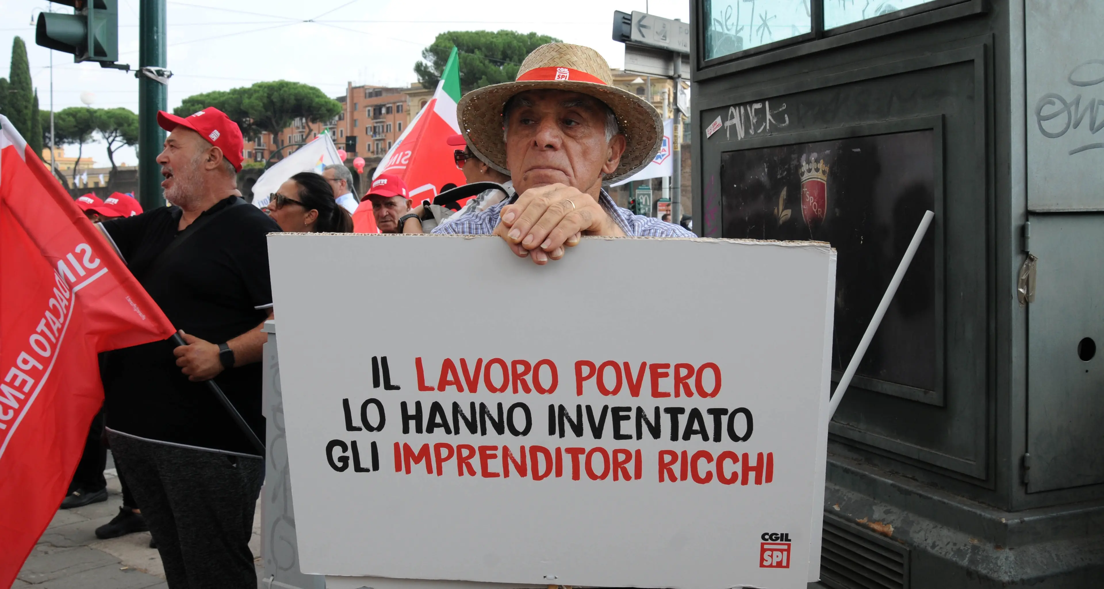 Poveri pur lavorando: lo dice l’Eurostat