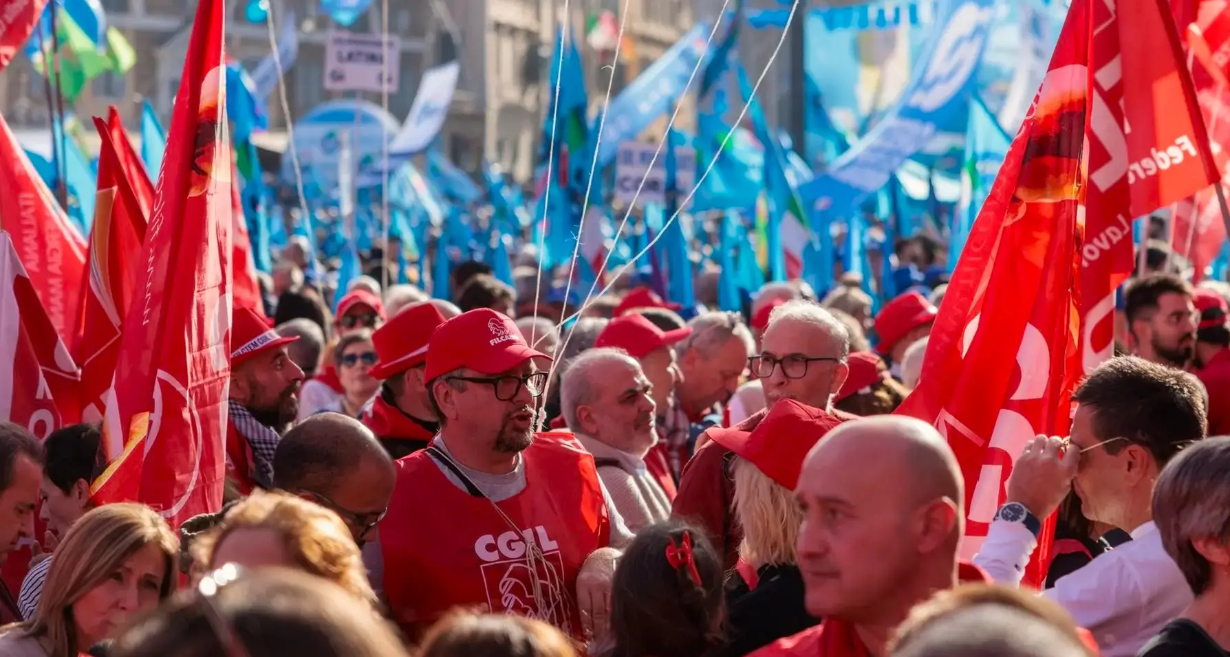 Sciopero generale, le 46 piazze contro il governo