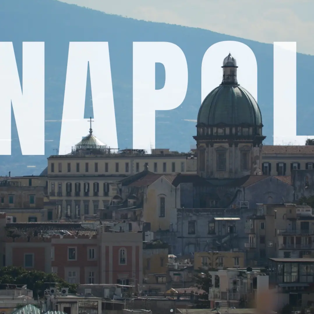 Napoli mordi e fuggi