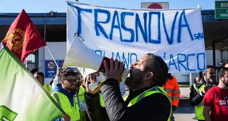 Trasnova, arrivano i licenziamenti collettivi