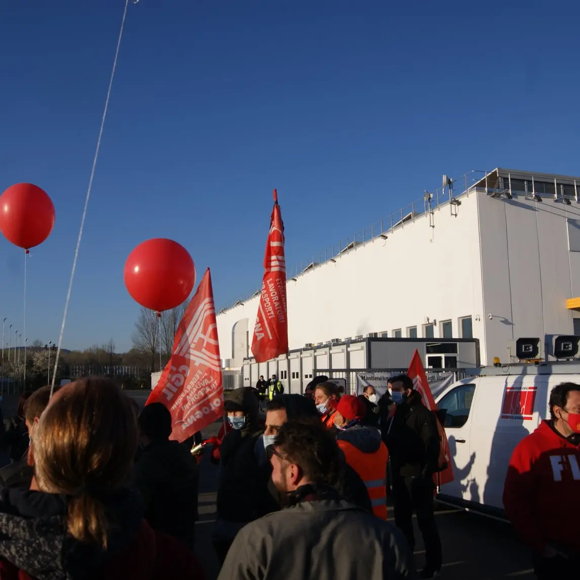 Filt Emilia Romagna allarga la protesta contro la sospensione dei 3 autisti in appalto Amazon