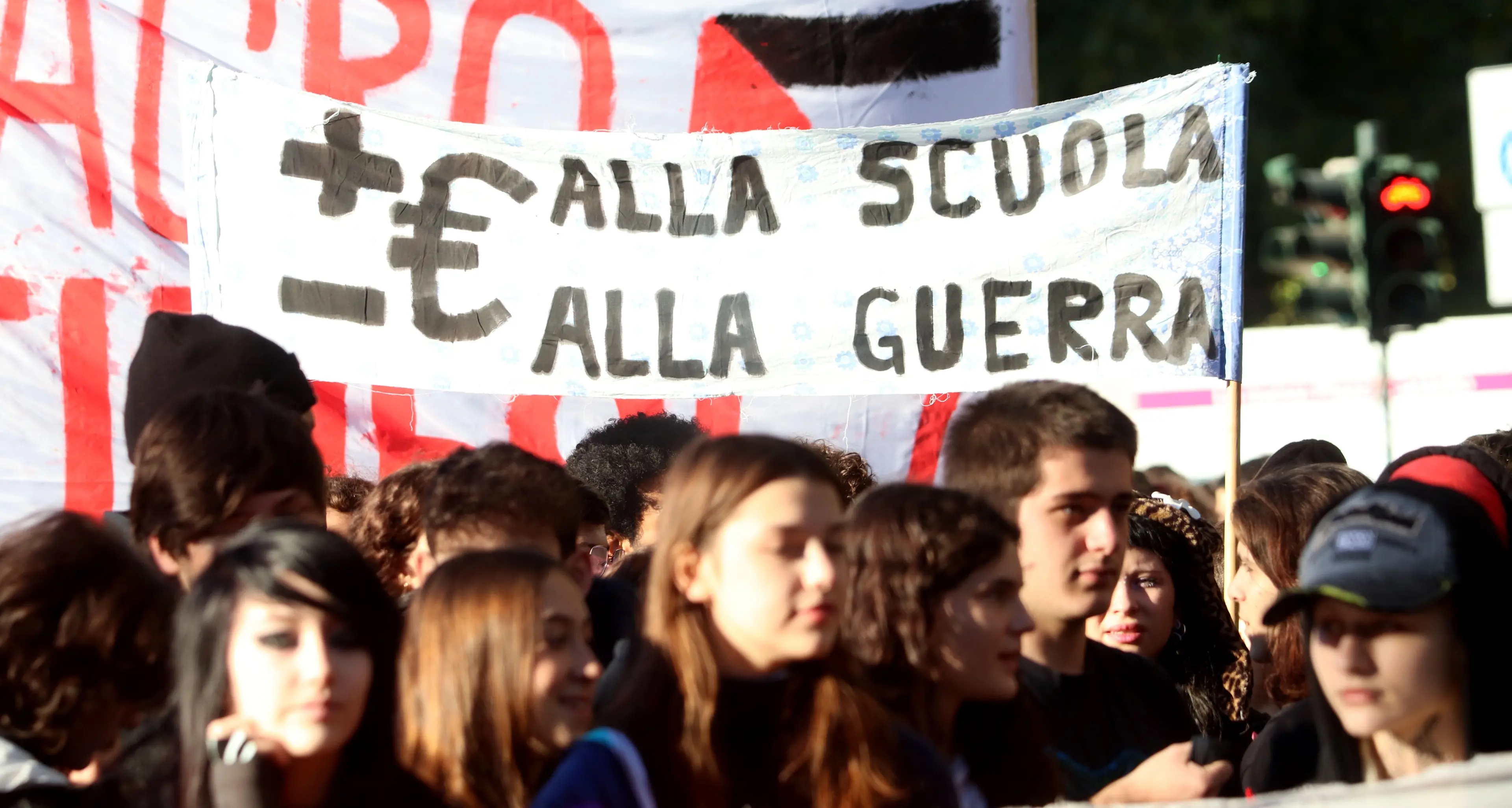 Una manovra che non ama la scuola