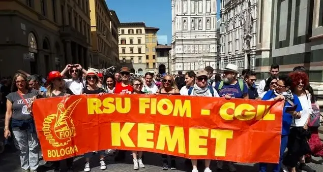 Crisi Kemet, verso 120 esuberi a Bologna