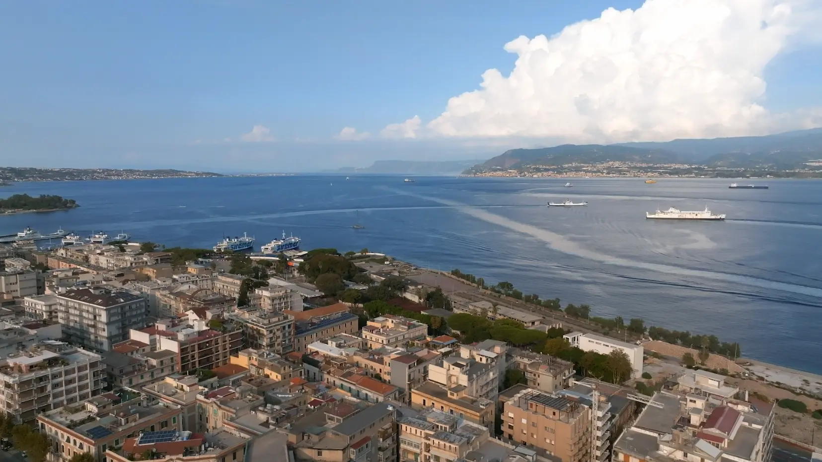 Video espropriati stretto di messina