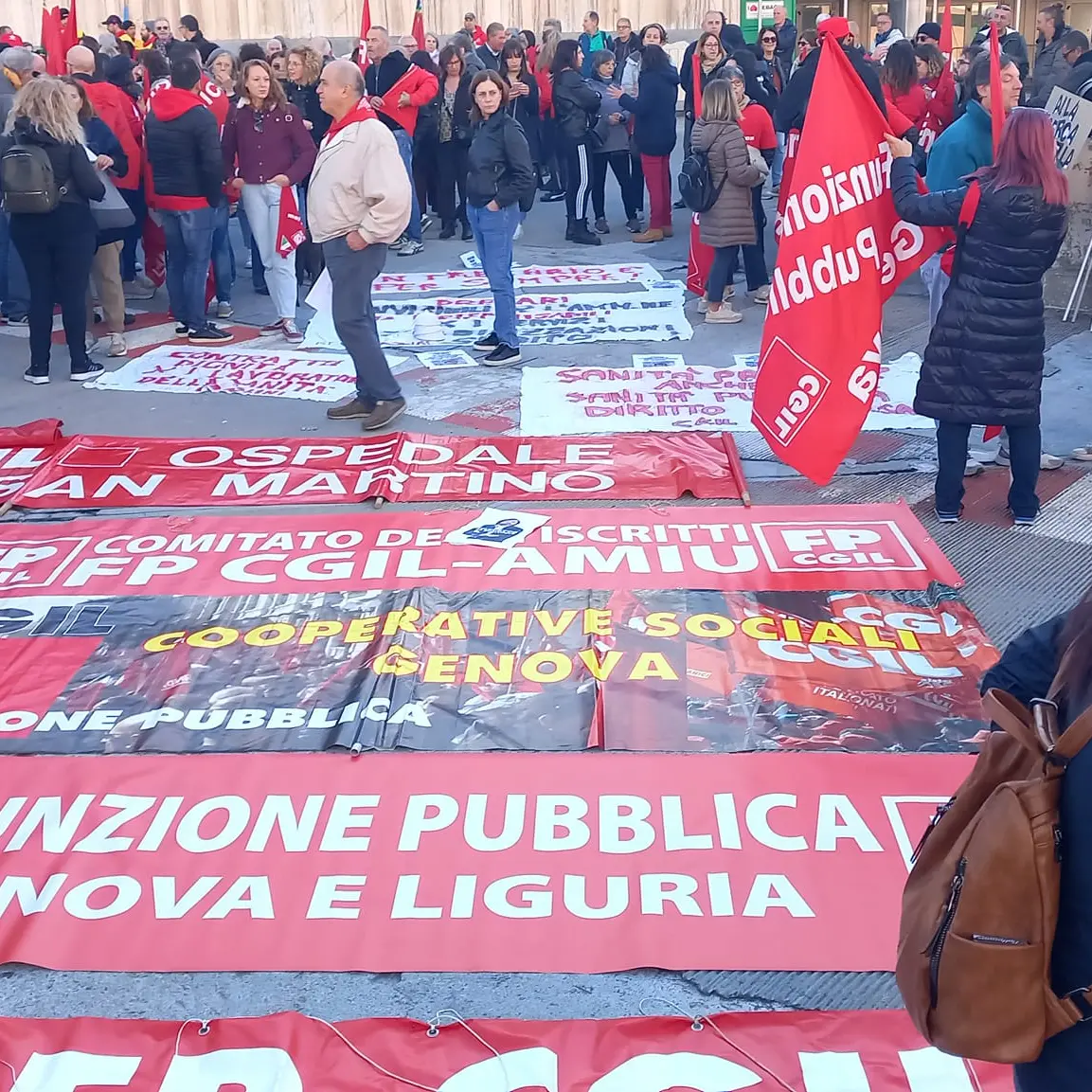 Genova, al Pronto soccorso Galliera 41 infermieri su 43 minacciano richiesta di trasferimento