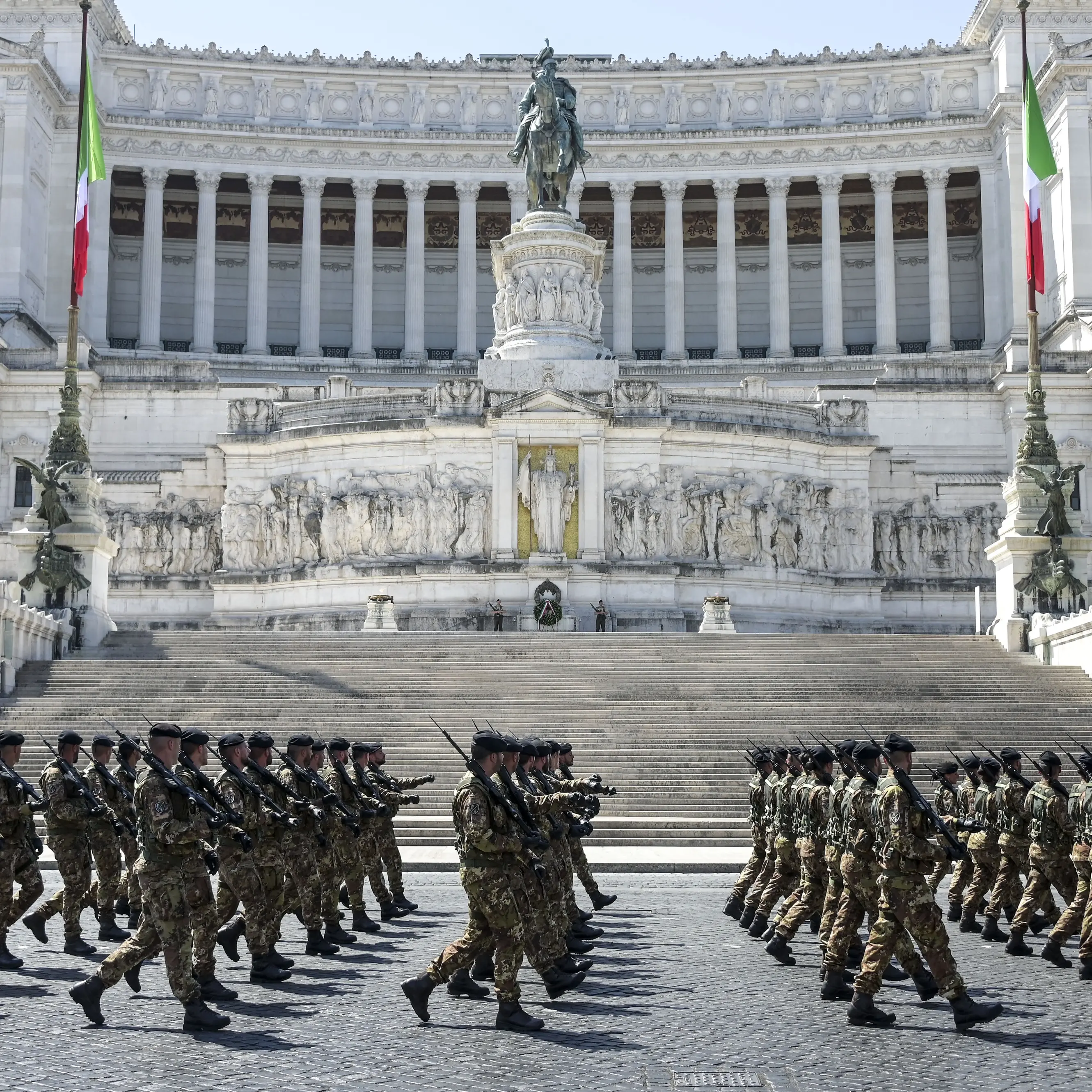 In parlamento la proposta di legge per dare ai militari poteri di perquisizione ai cittadini