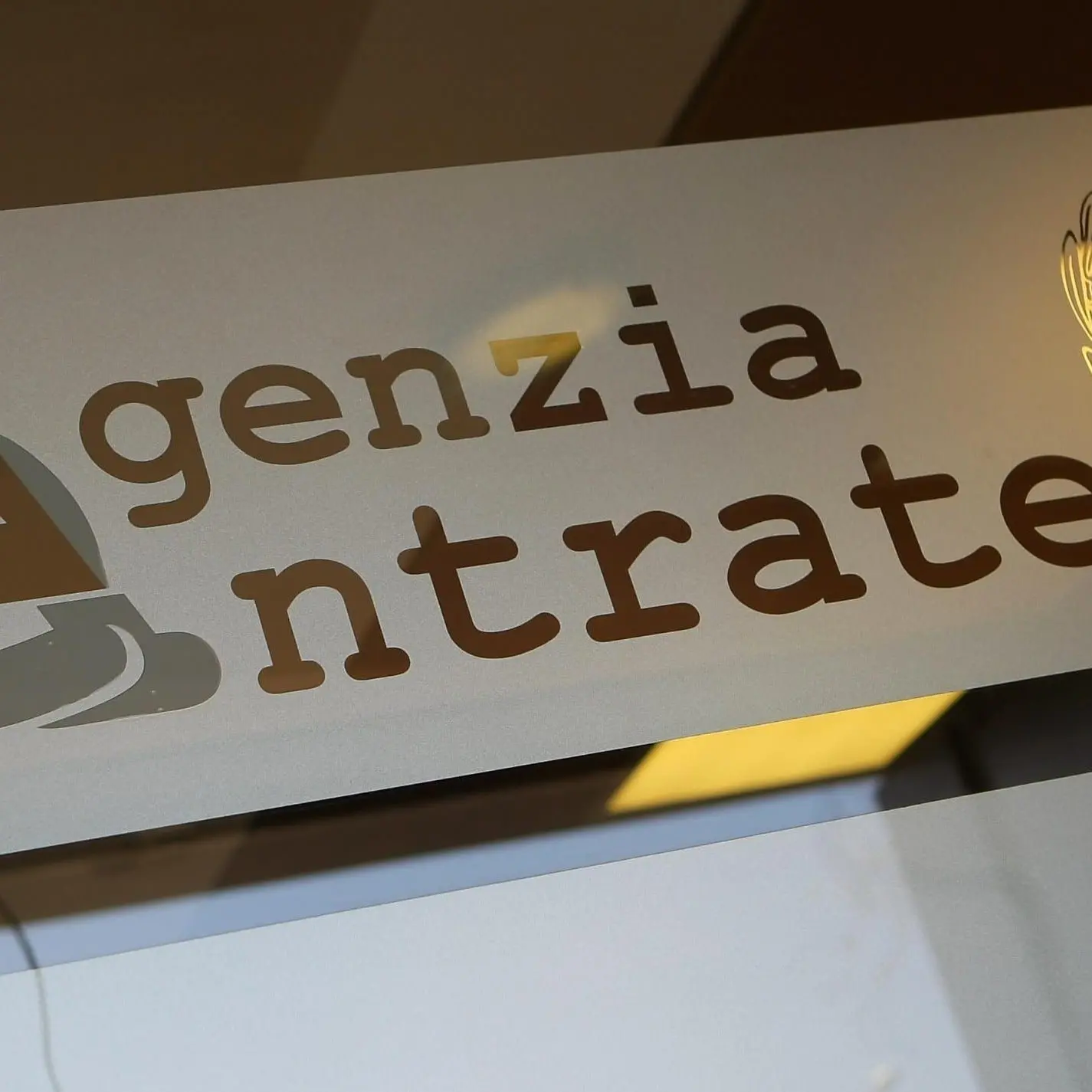 Monza, aggredita una lavoratrice: Agenzia delle entrate rifiuta di incontrare la Cgil