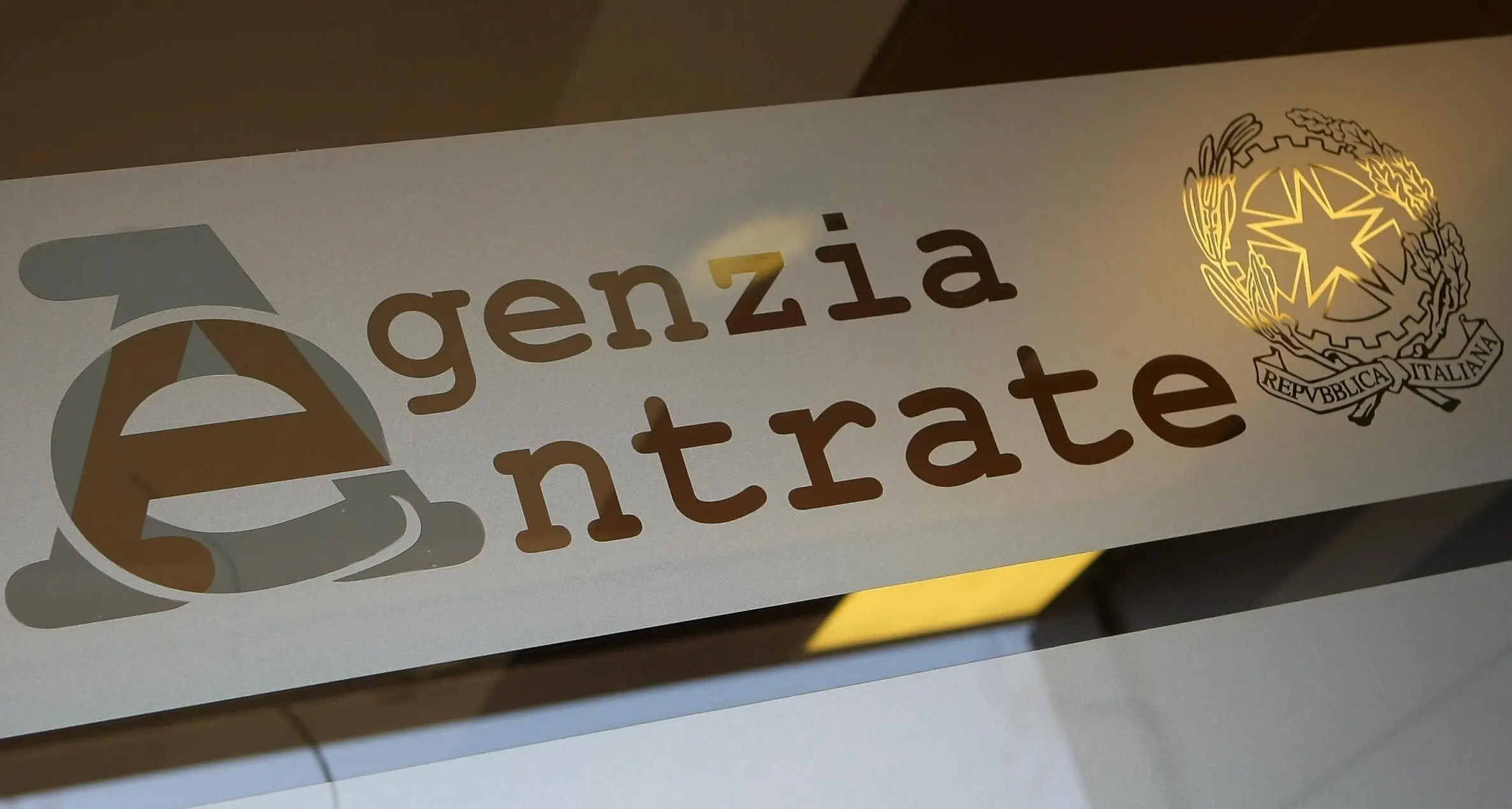 Monza, aggredita una lavoratrice: Agenzia delle entrate rifiuta di incontrare la Cgil