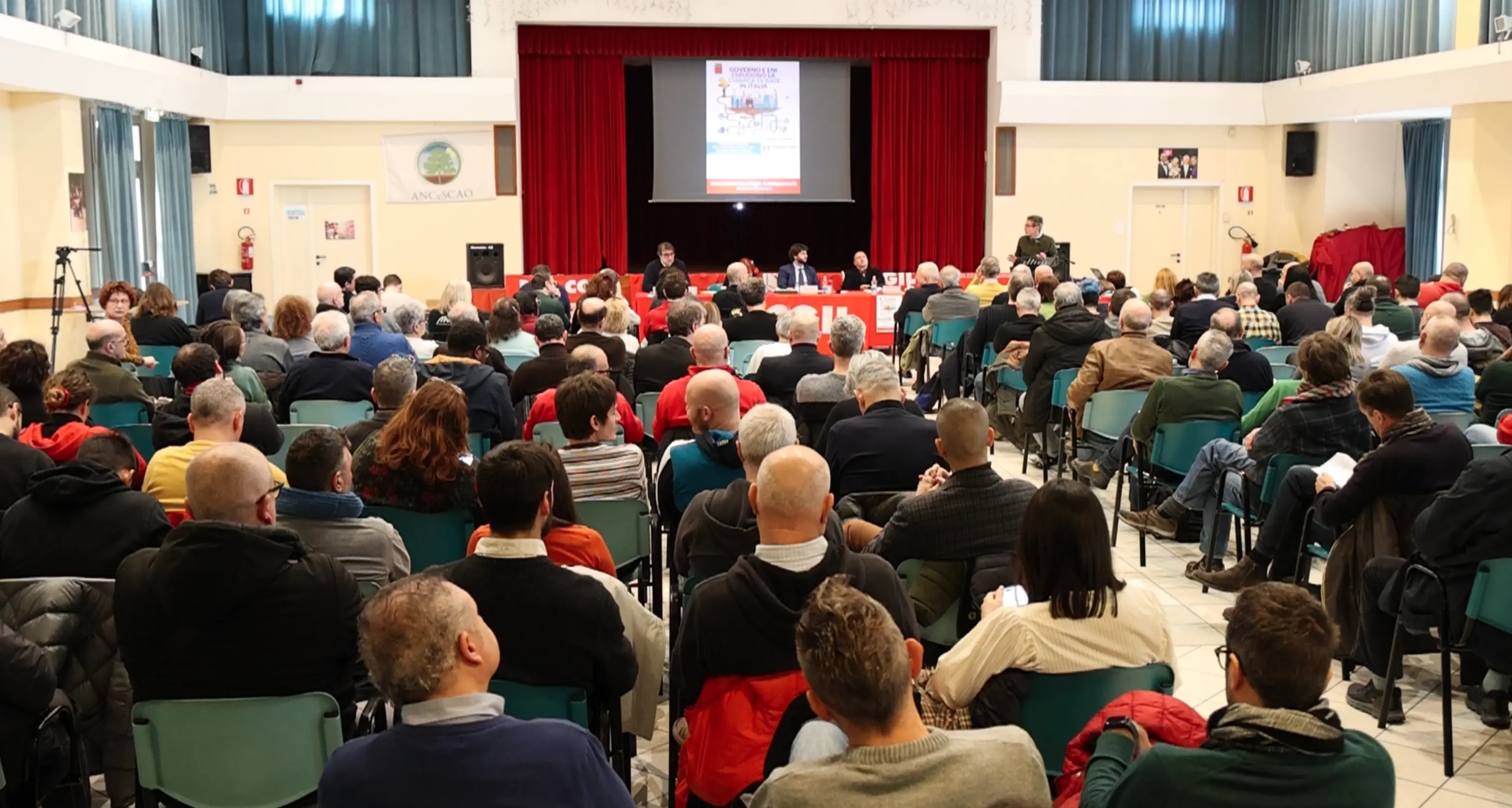 Cgil contro la chiusura Eni-Versalis: a rischio 20 mila posti