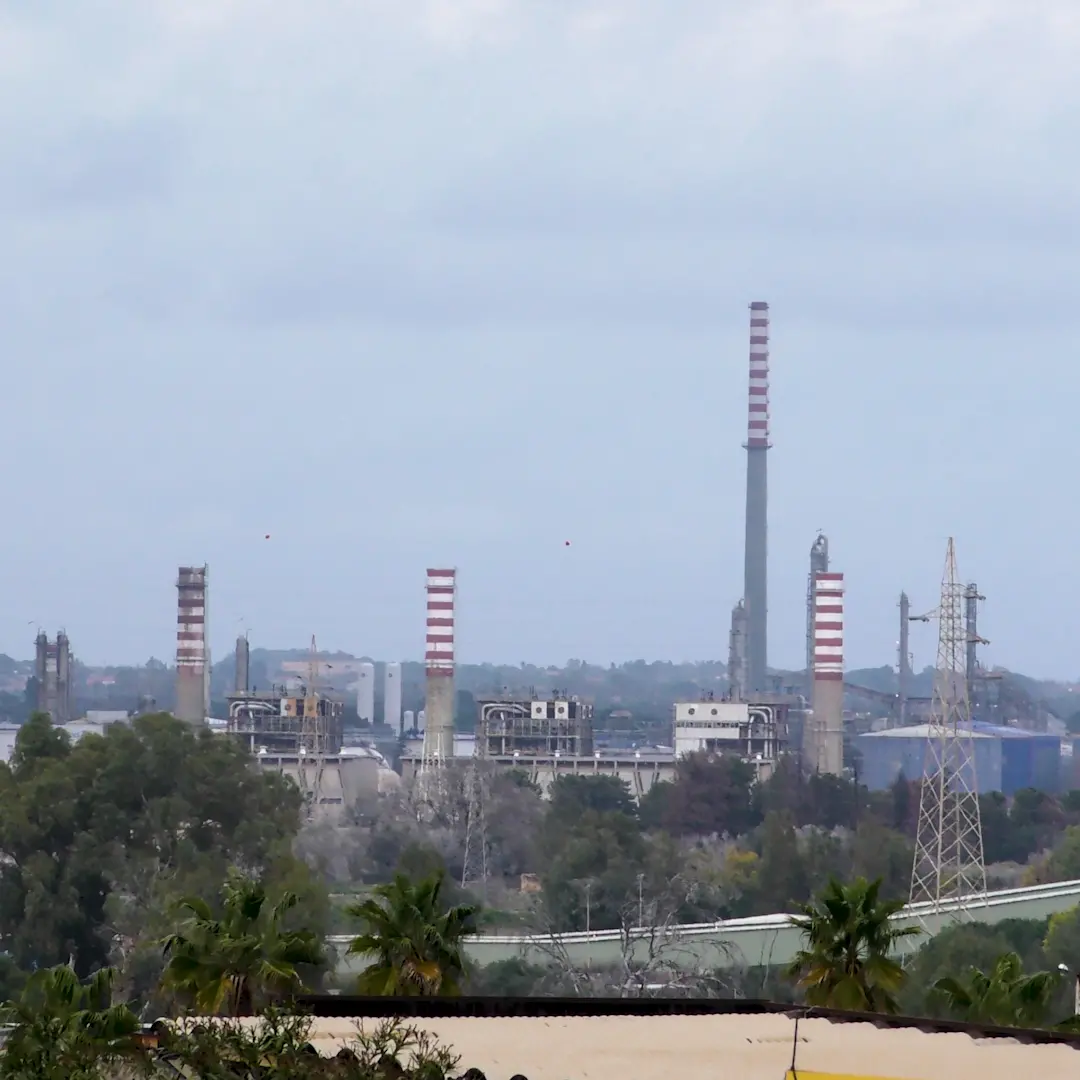 Petrolchimico Siracusa, Fiom Cgil: “A rischio i posti di lavoro”