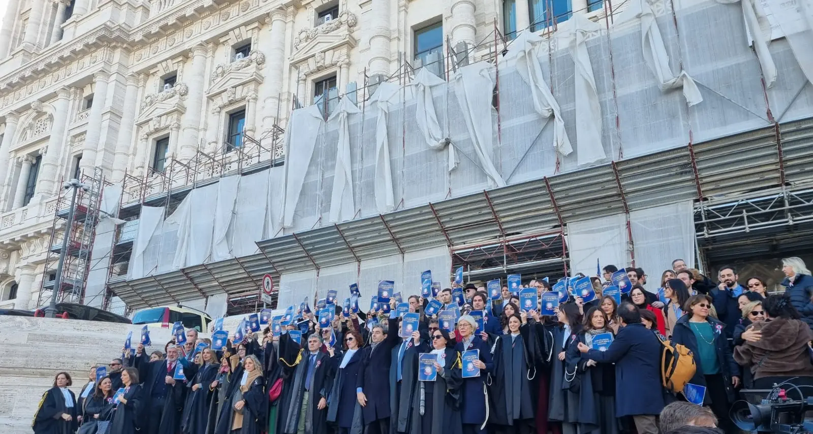 I magistrati si sono fermati in difesa della Costituzione