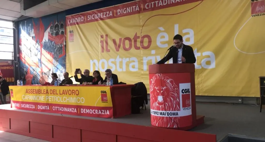 Assemblea Cgil a Venezia con Landini. Verso i referendum