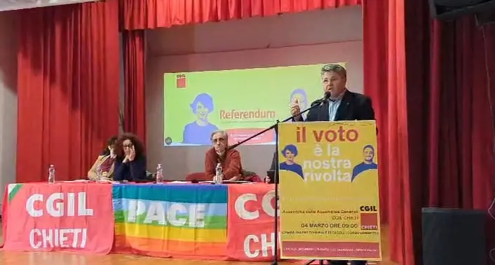 Cgil Chieti, Spina: “Cambiare verso a questo Paese”