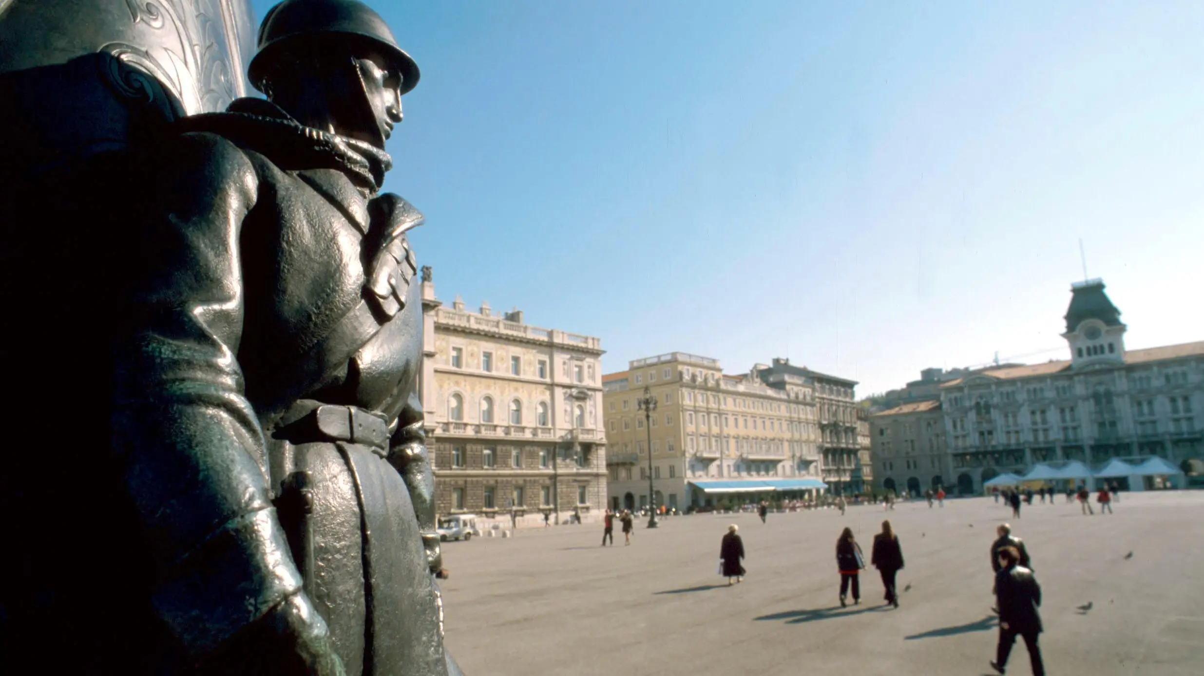 <p>Piazza dell&#39;Unit&agrave; d&#39;Italia a Trieste</p>\\n