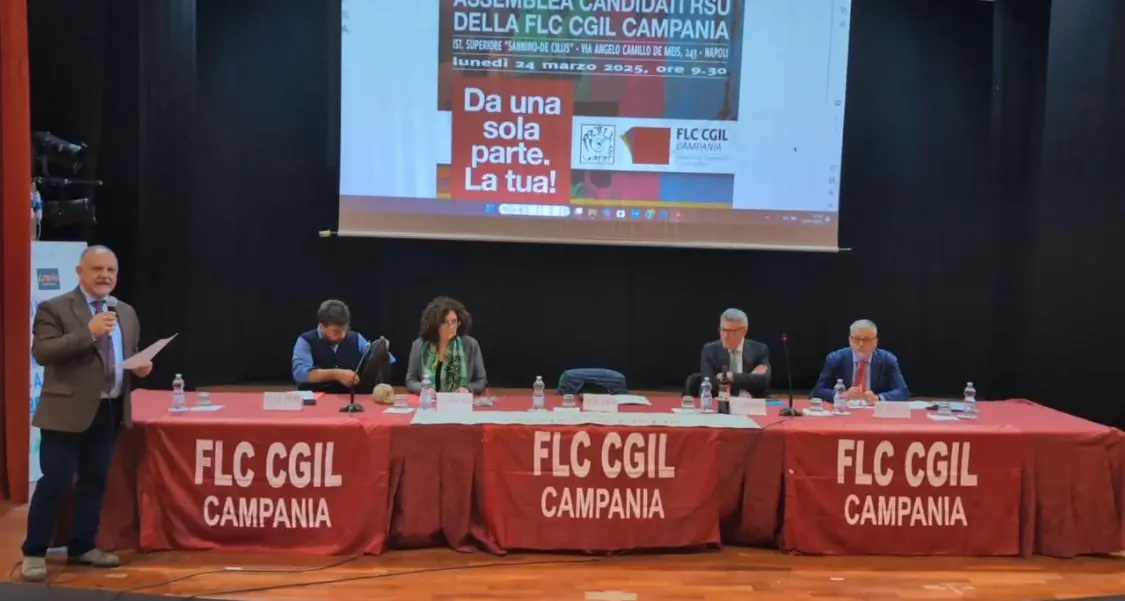 Campagna Flc per le Rsu. Landini a Napoli: “Tagli e salari bassi, il governo torni a investire nella scuola pubblica”