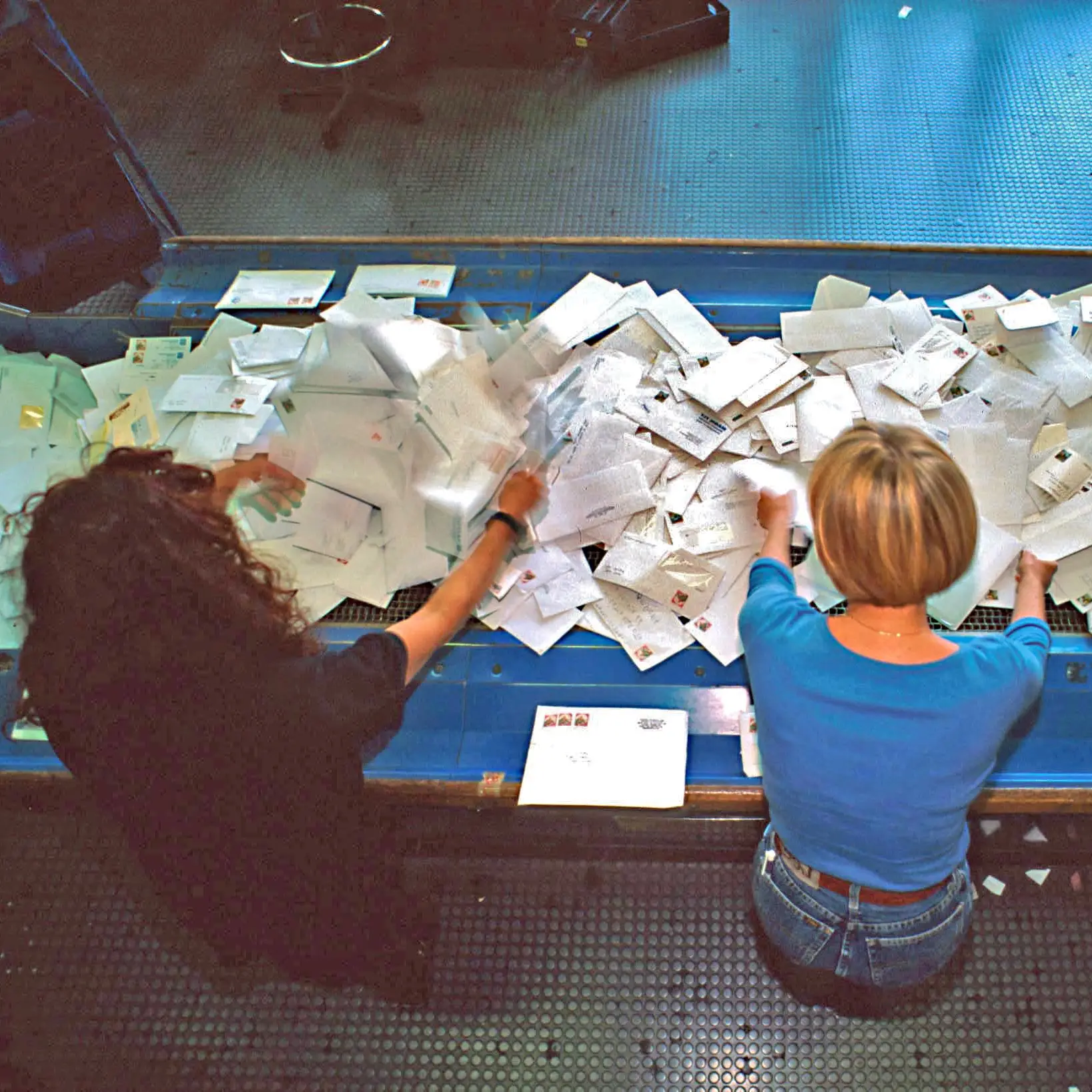 Poste, madri penalizzate e allattamento a rischio