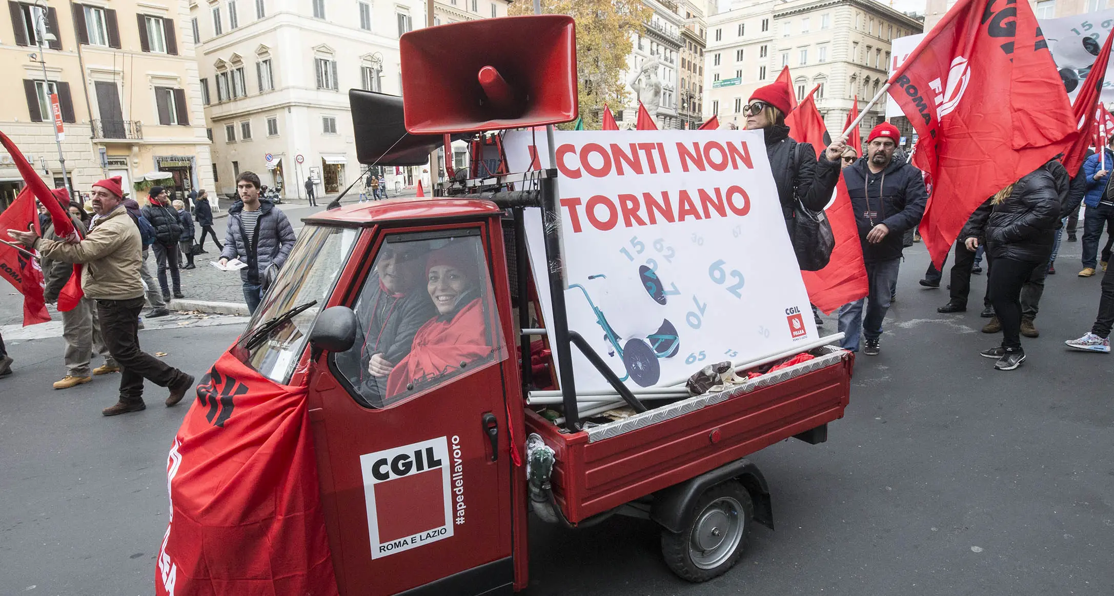 Pensioni minime? Tre caffè in più al mese, se va bene