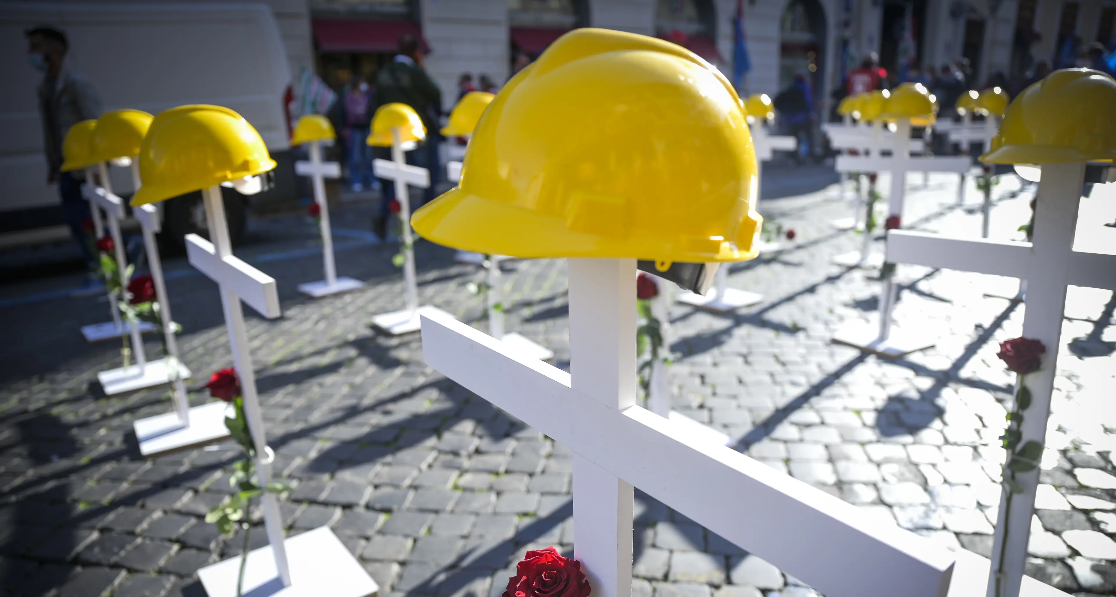 Muore sul lavoro a 76 anni