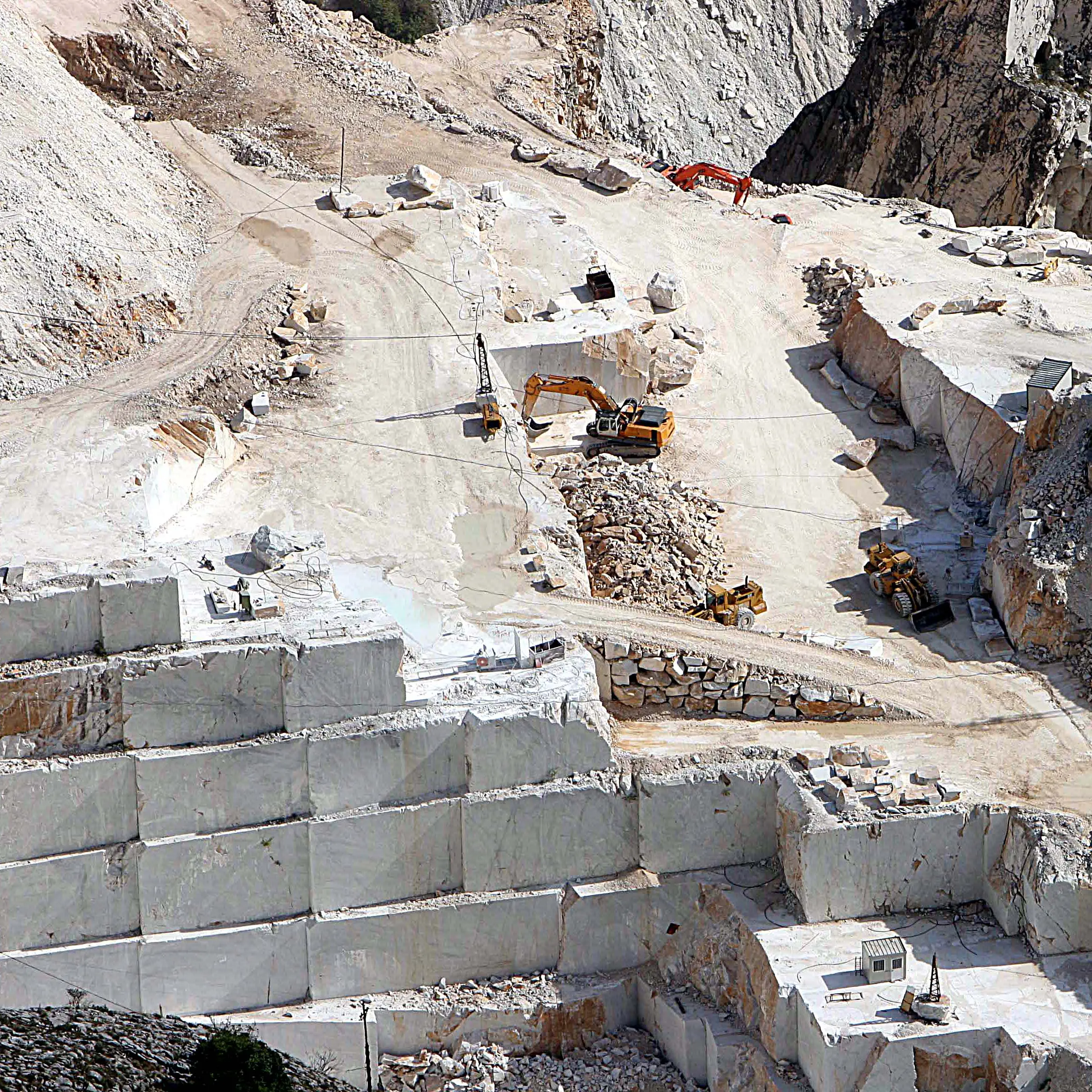 Carrara, adesione totale dei cavatori allo sciopero