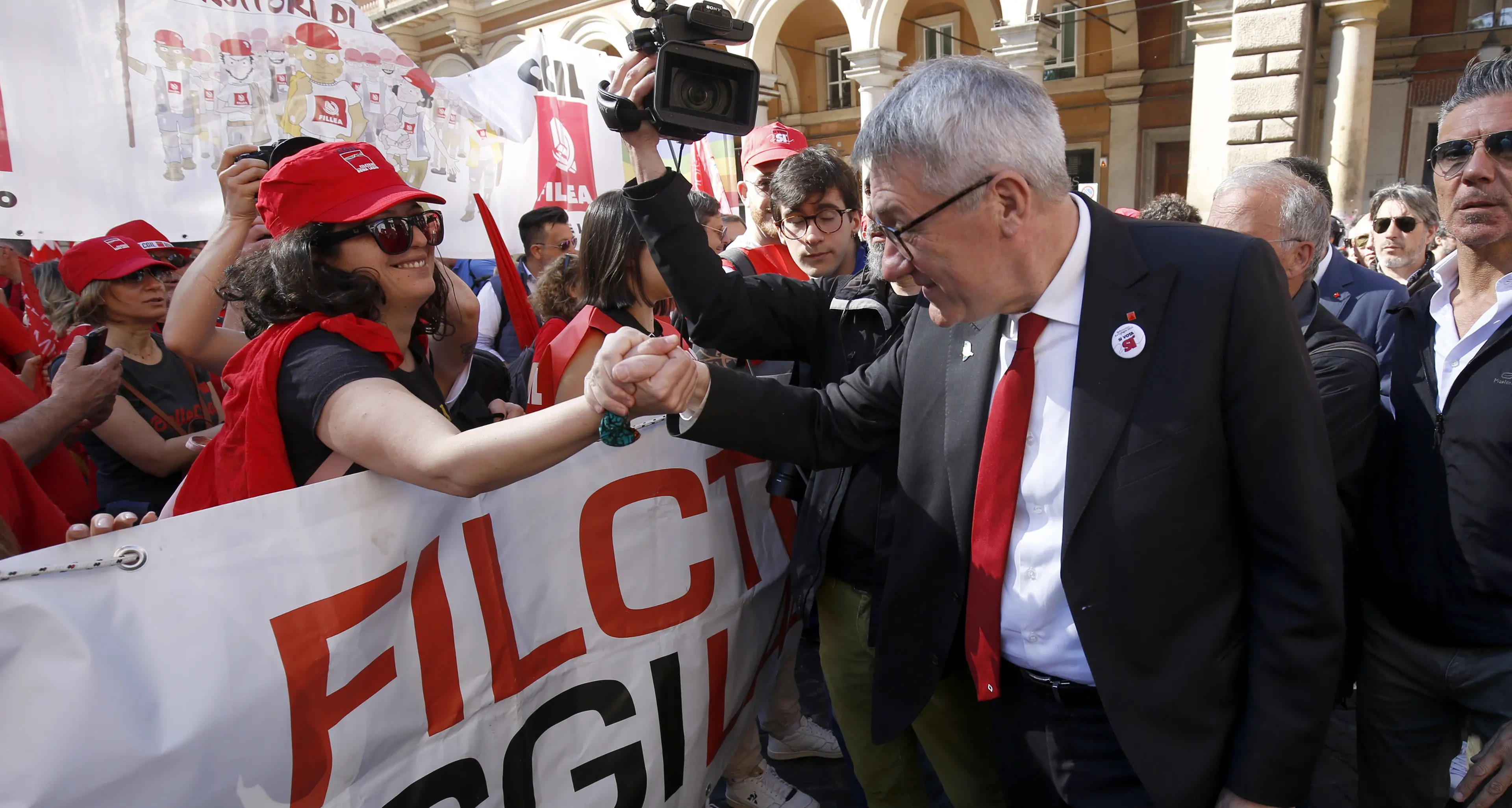 “Un’altra storia”, Maurizio Landini si racconta